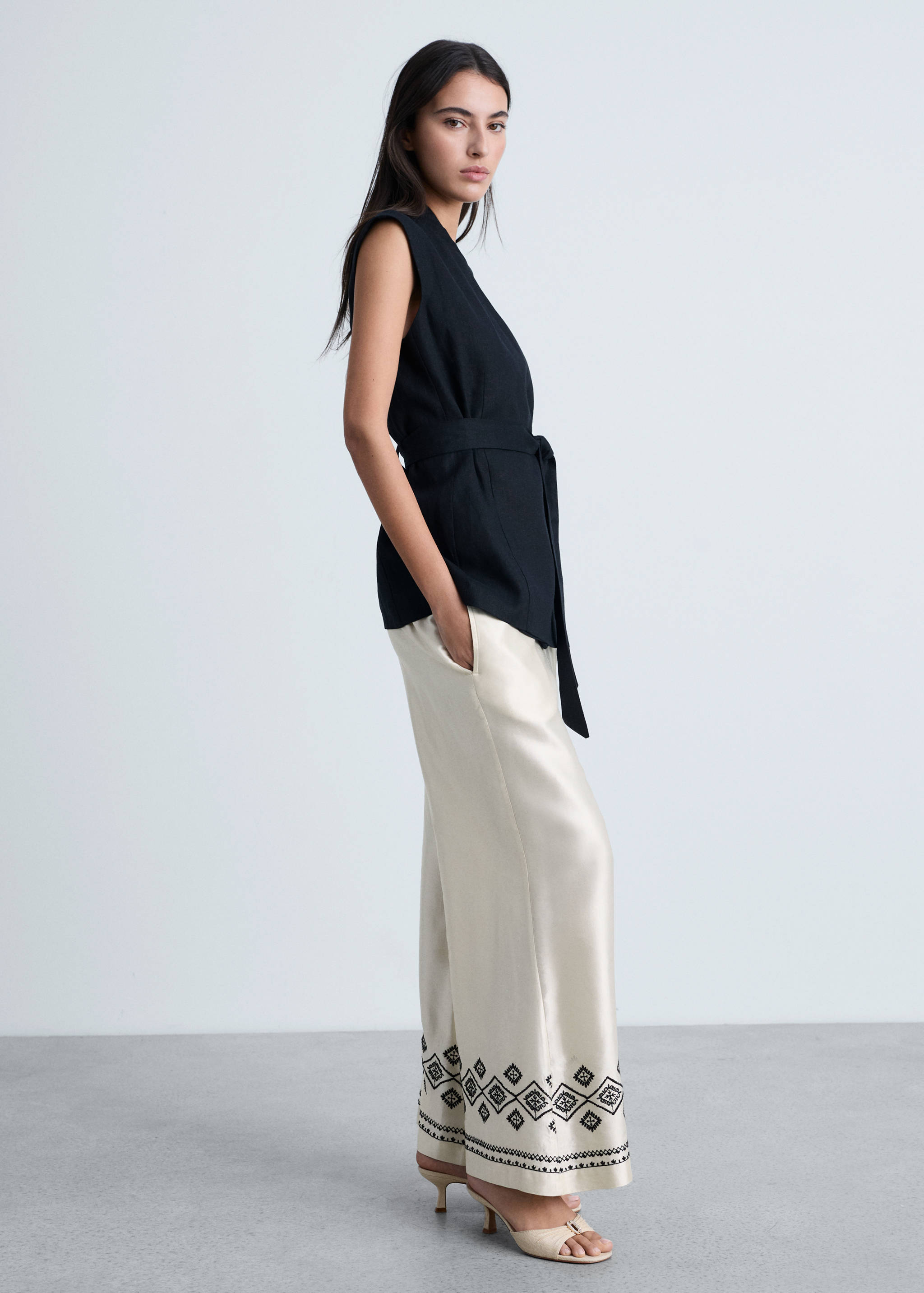 Pantalon wideleg bas brodé - Détail de l'article 2