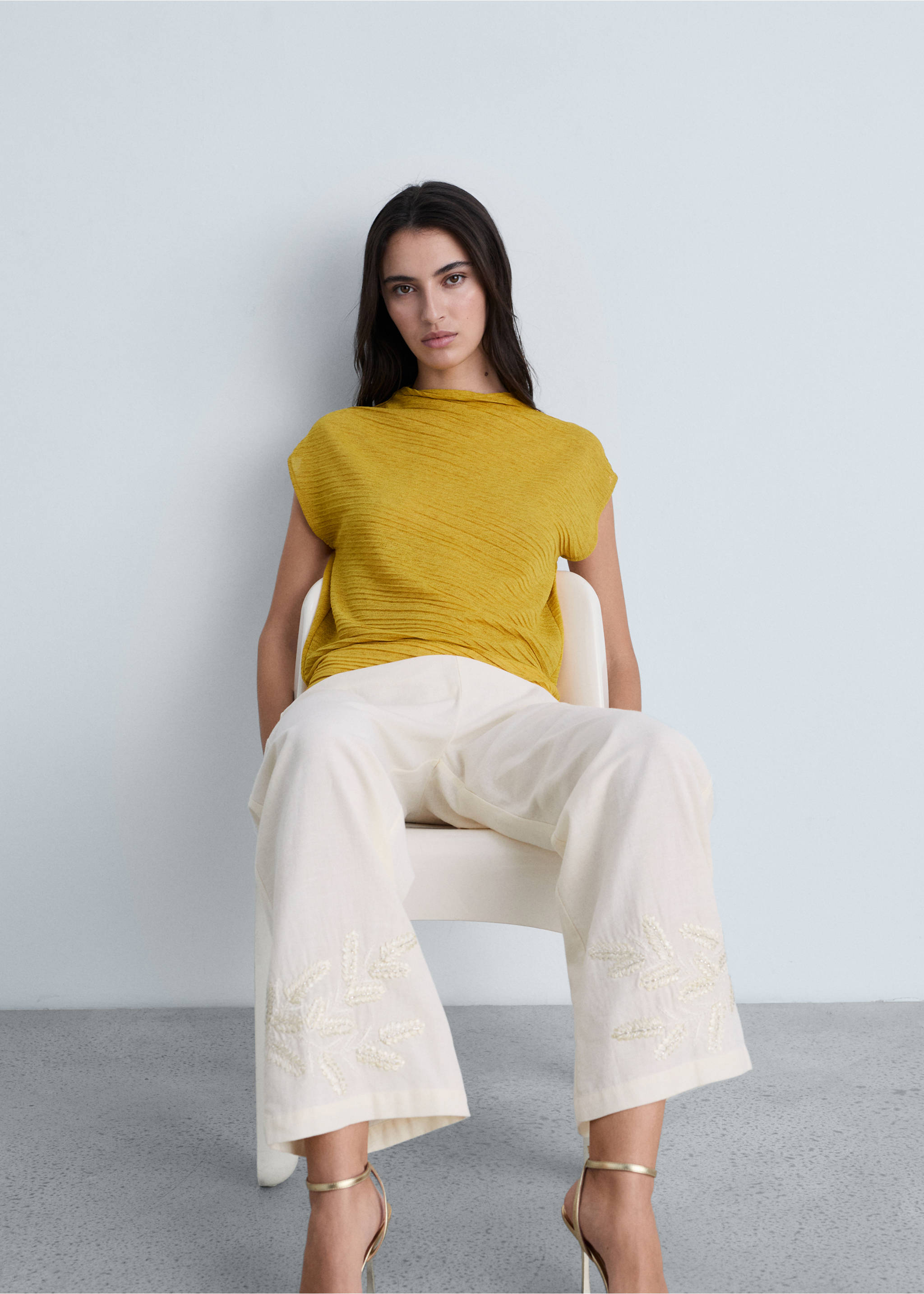 Embroidered straight-fit trousers - Details of the article 2, Off White. Ref: 87014784-00.