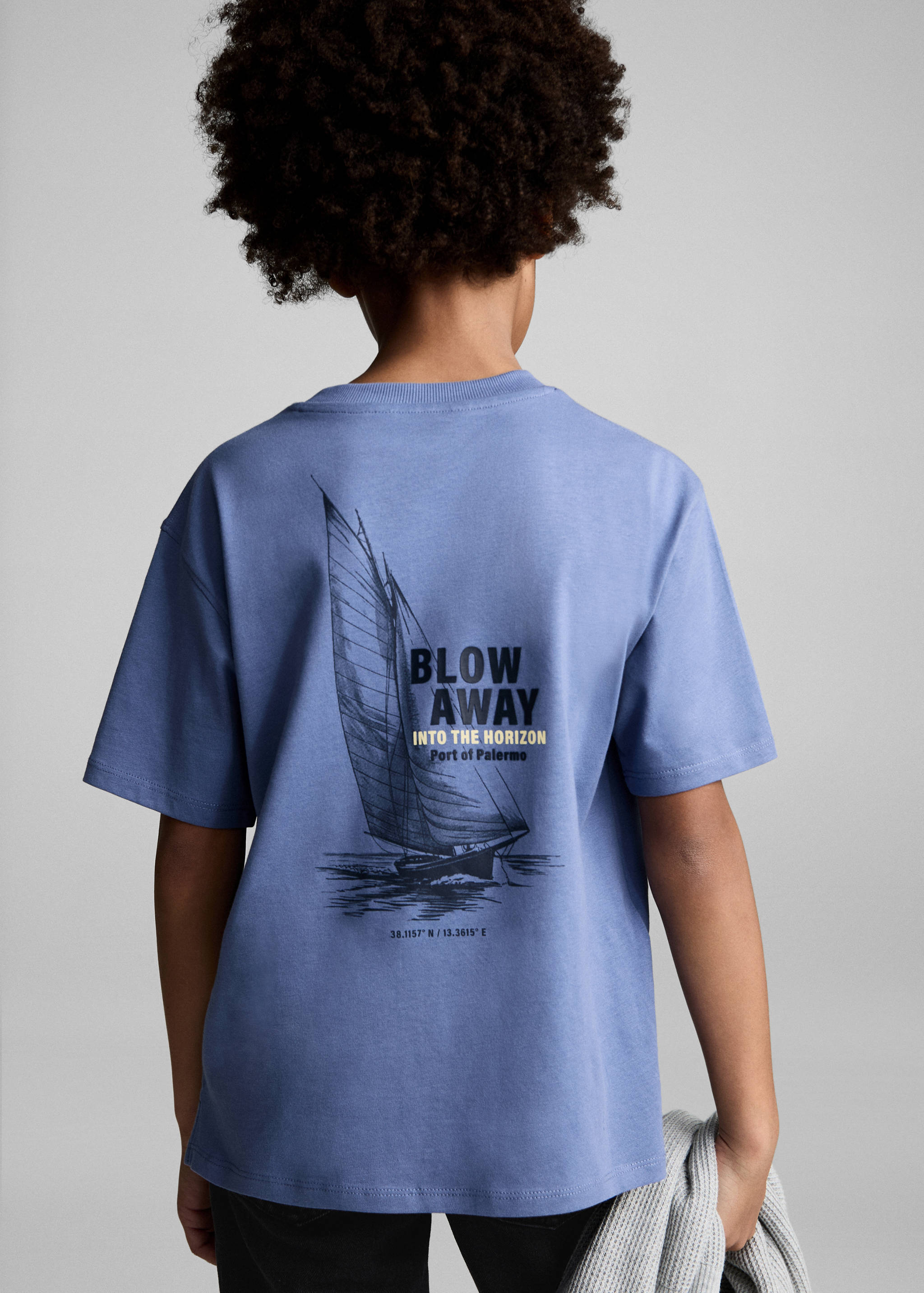 Cotton t-shirt with printed drawing - Details of the article 1