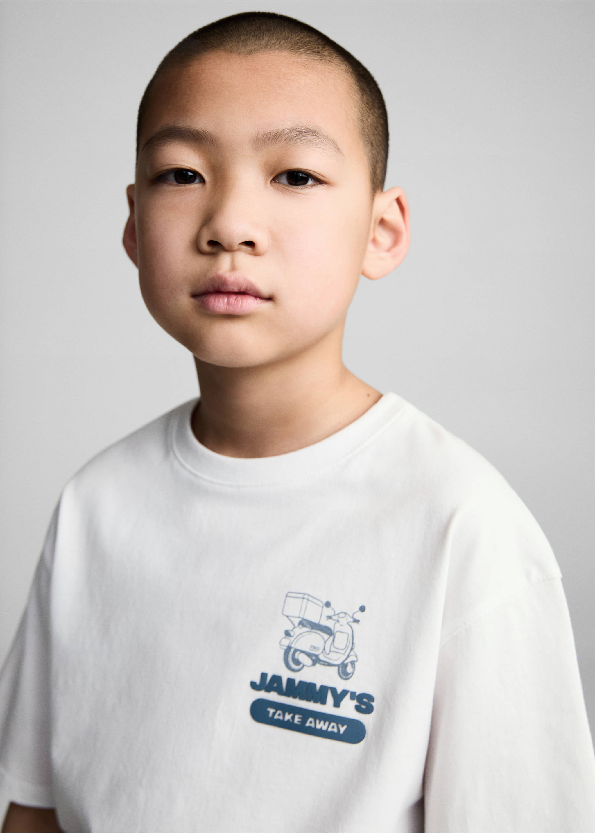 Samarreta cotó màniga curta - Detall de l'article 1, Blanc trencat. Ref: 87015140-00.