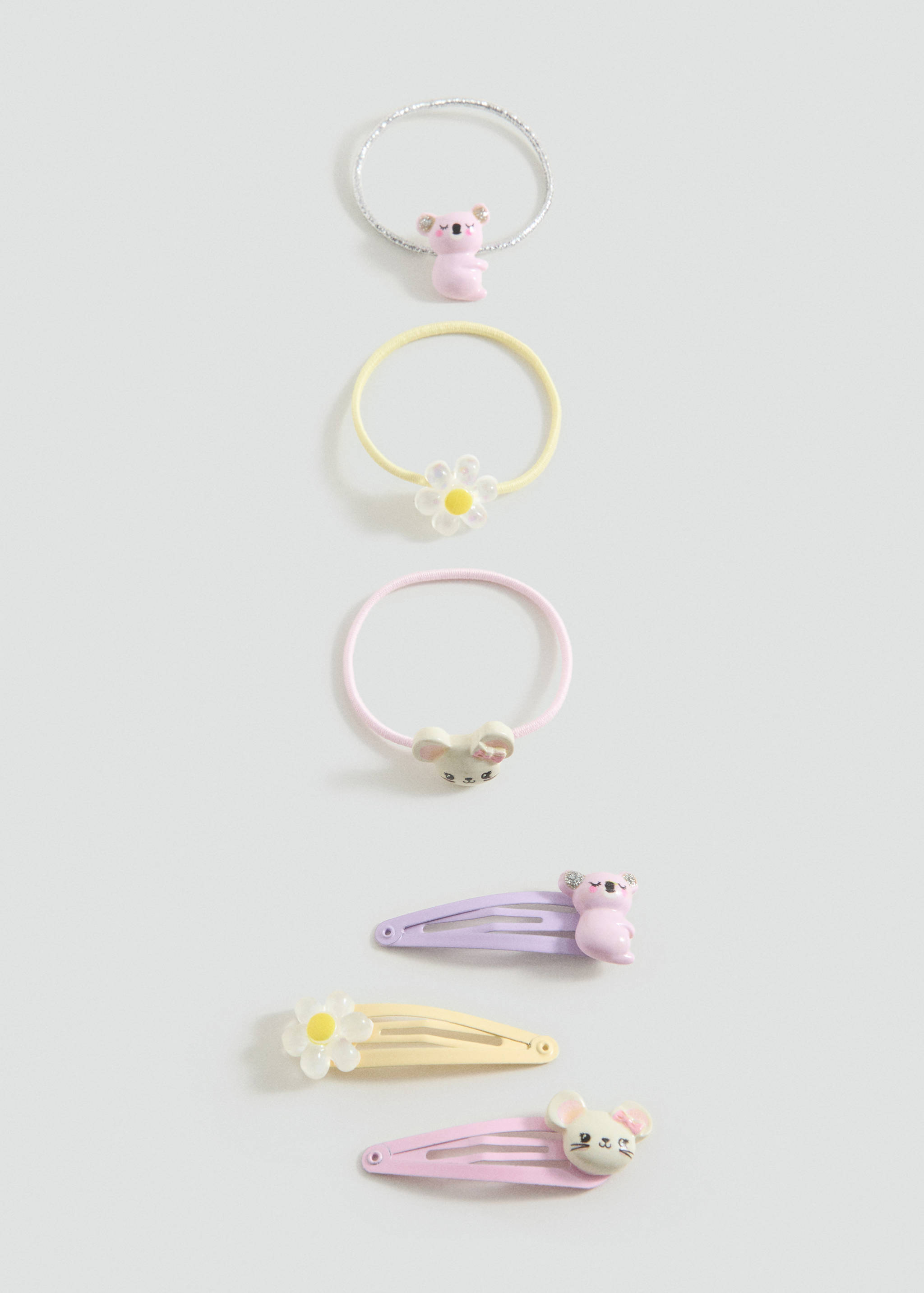 Pack of rubber bands and clips - Article without model