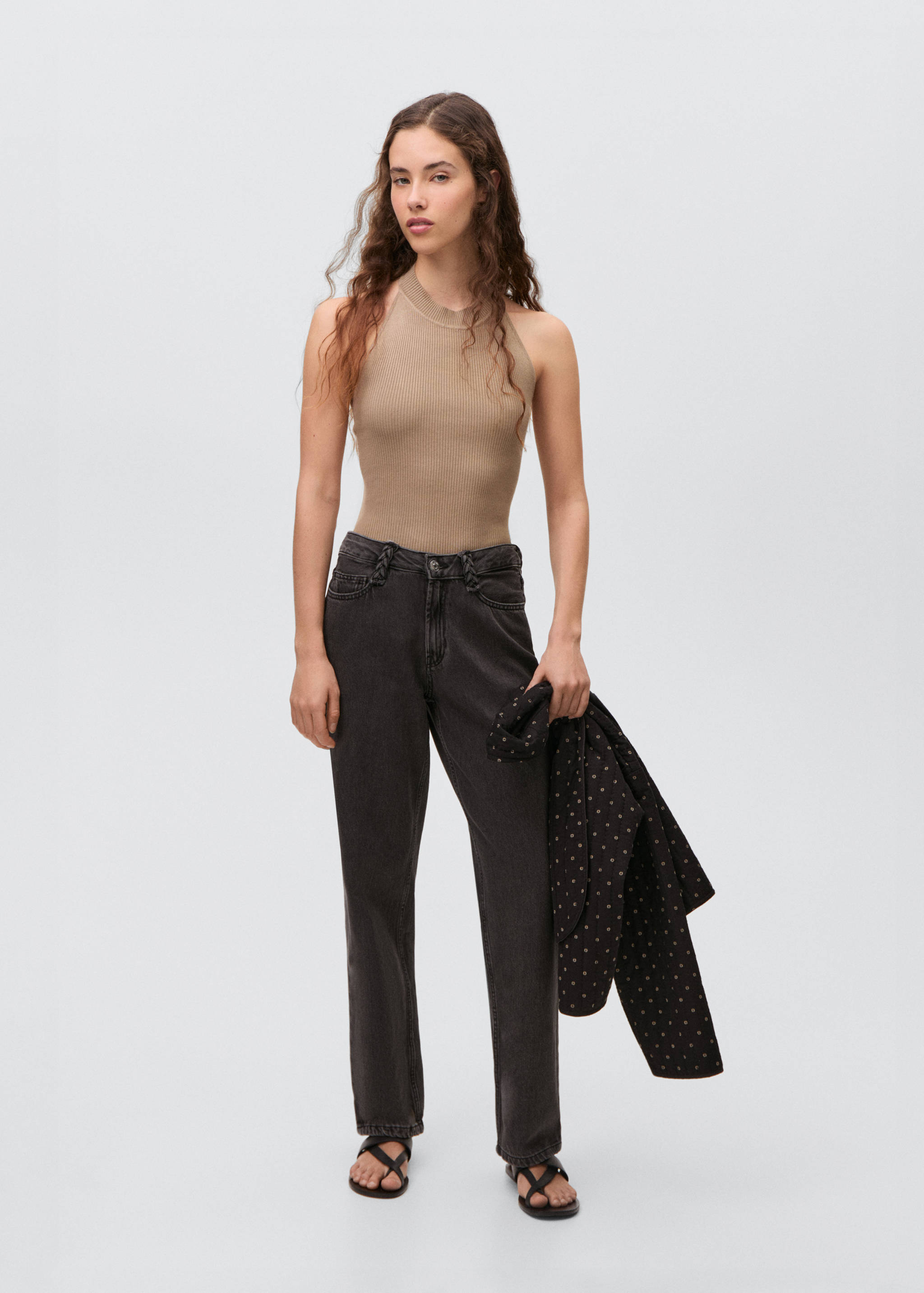 Ribbed top with back slit - General plane