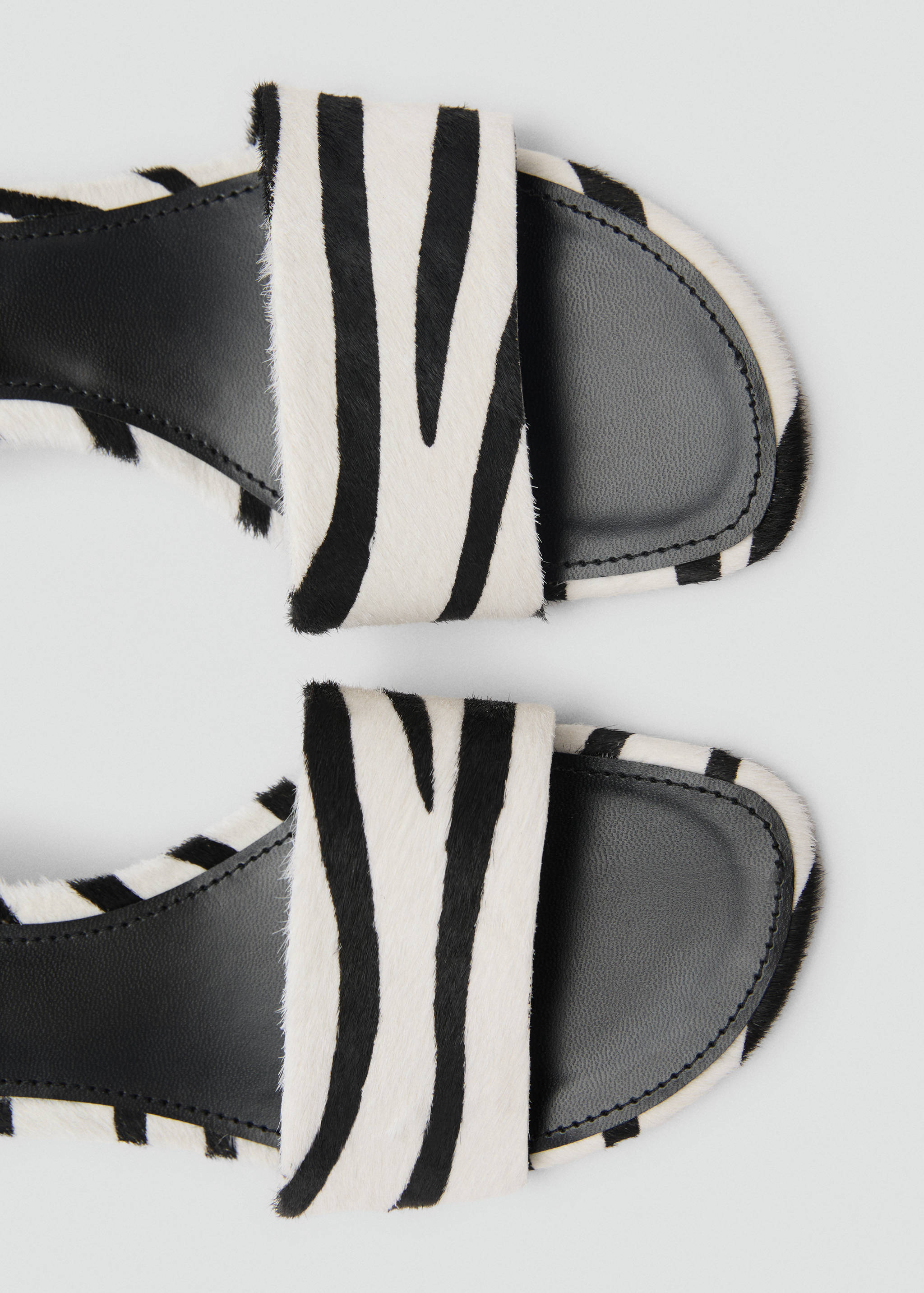 Zebra-print fur sandals - Details of the article 2