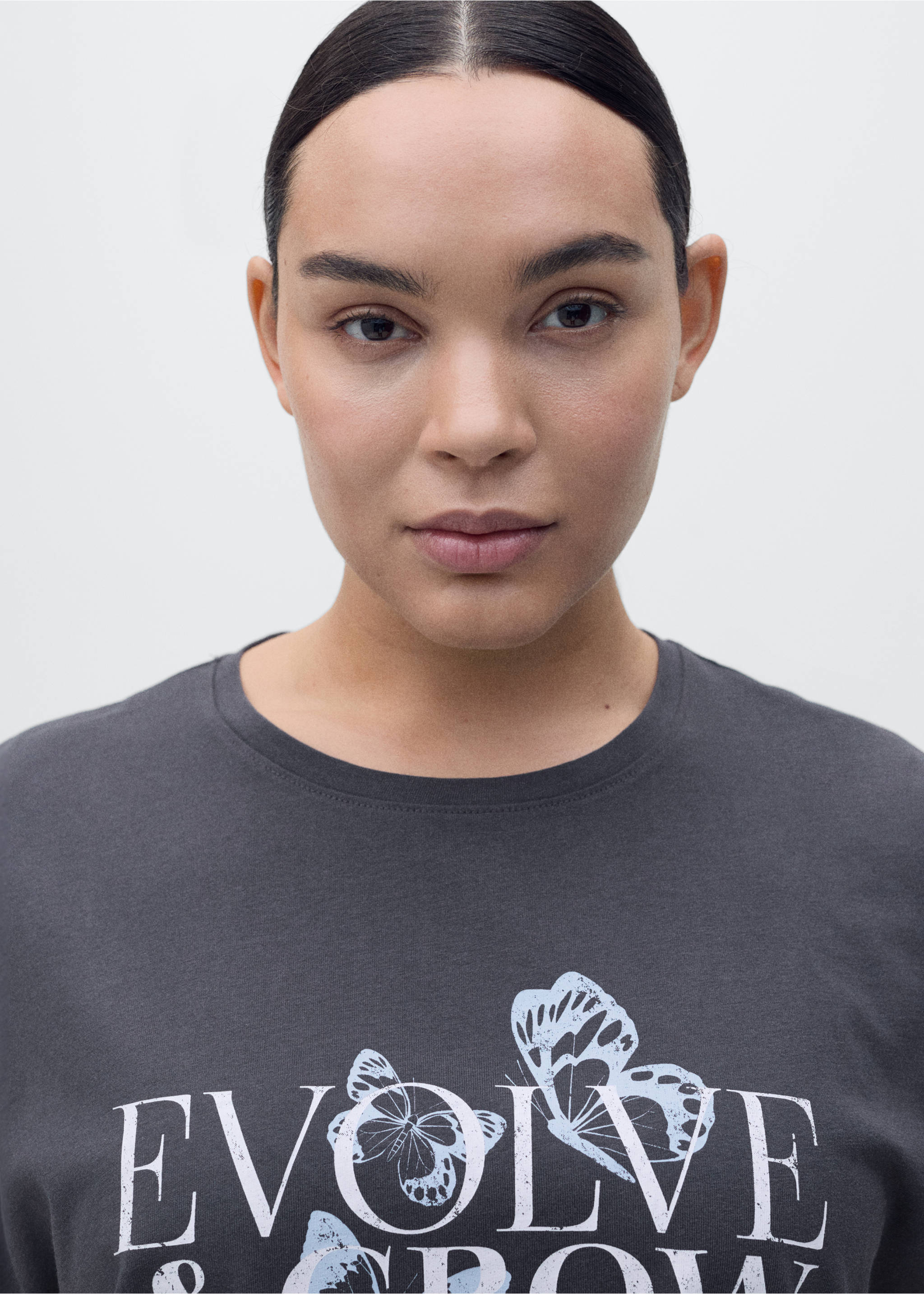 Cotton t-shirt with printed message - Details of the article 4, Charcoal. Ref: 87015746-00.