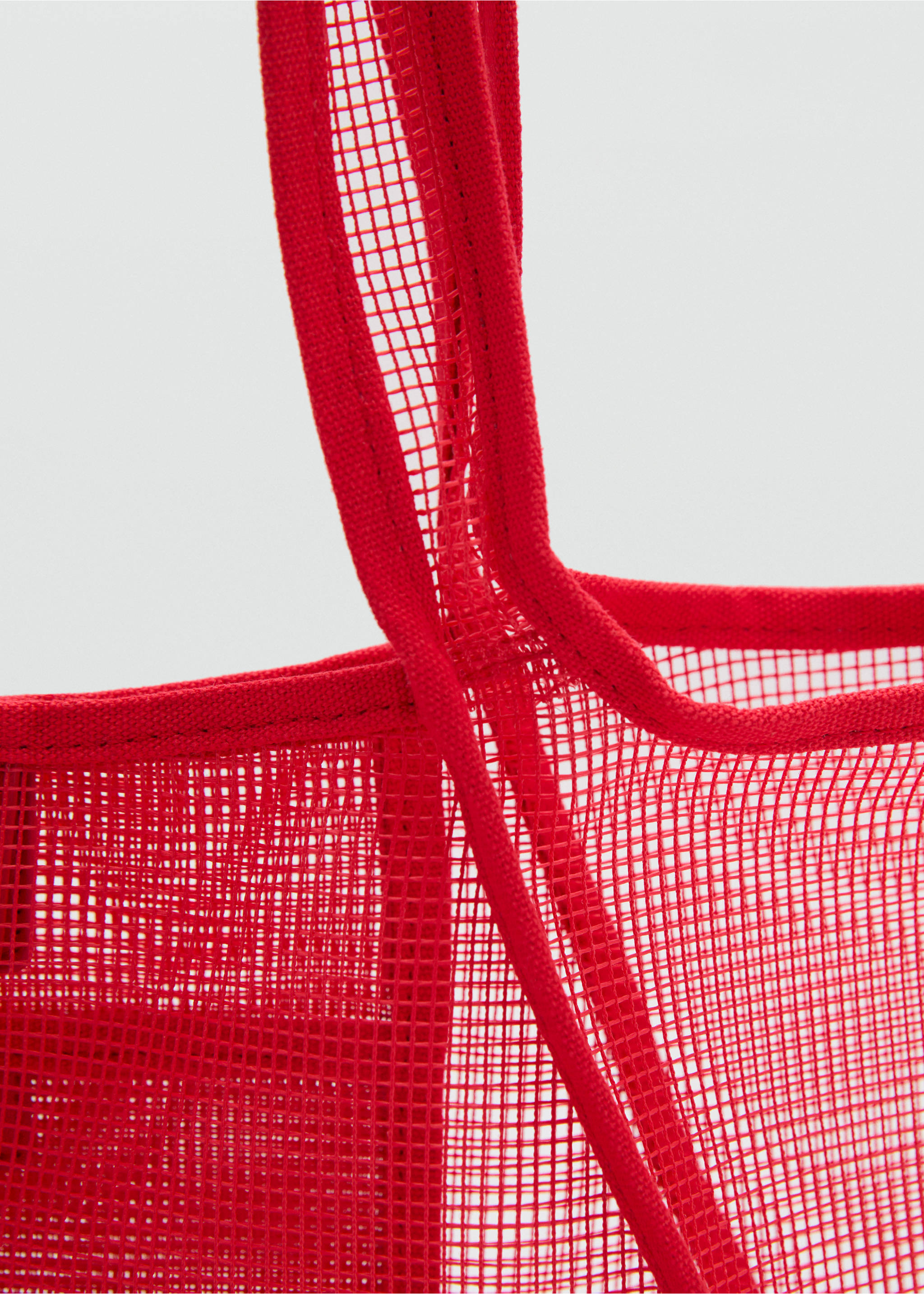 Mesh shopper bag - Details of the article 2, Red. Ref: 87015752-00.