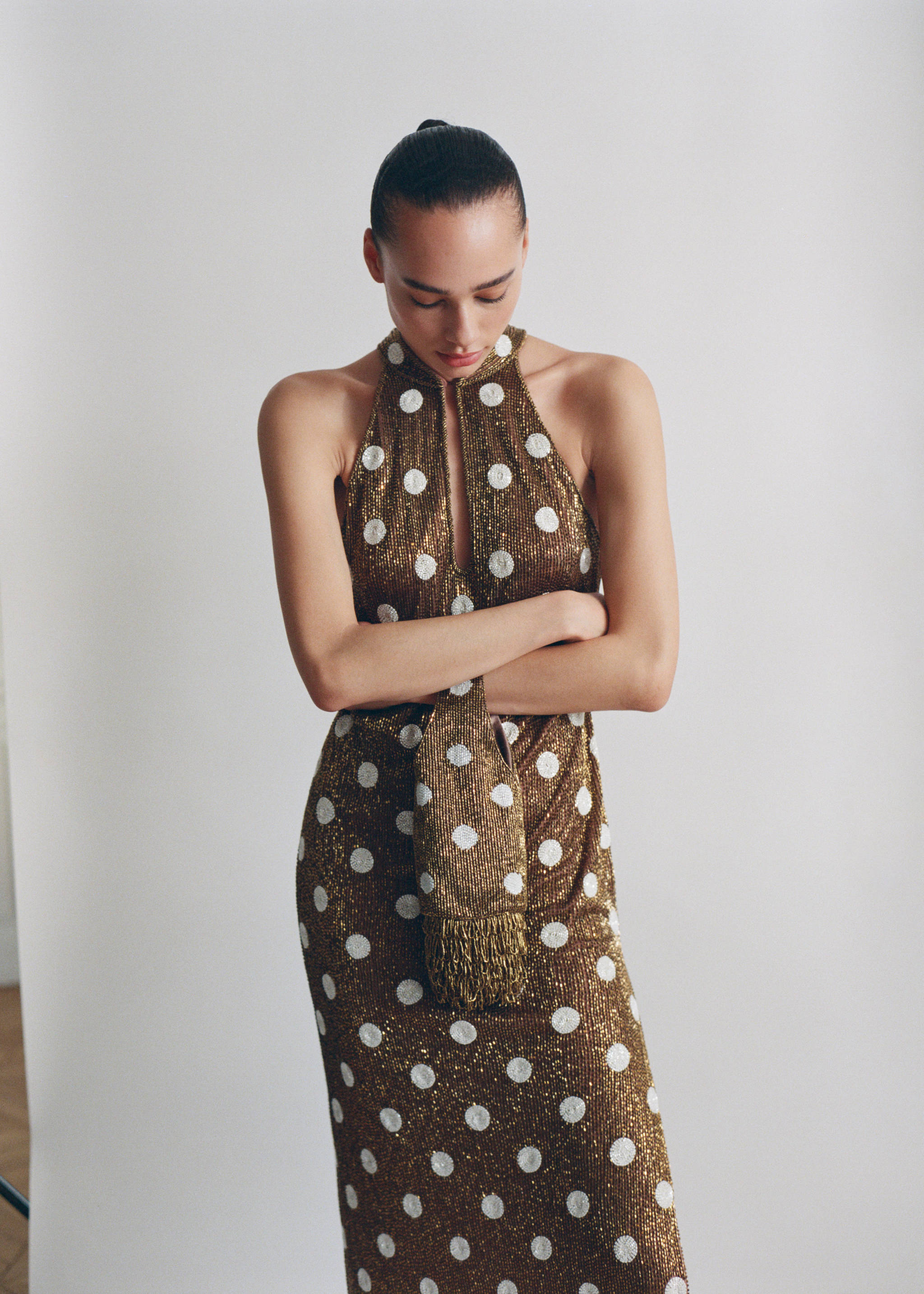 Bestickte Handtasche mit Schmucksteinen - Allgemeine Ansicht, Kupfer. Ref: 87015753-00.