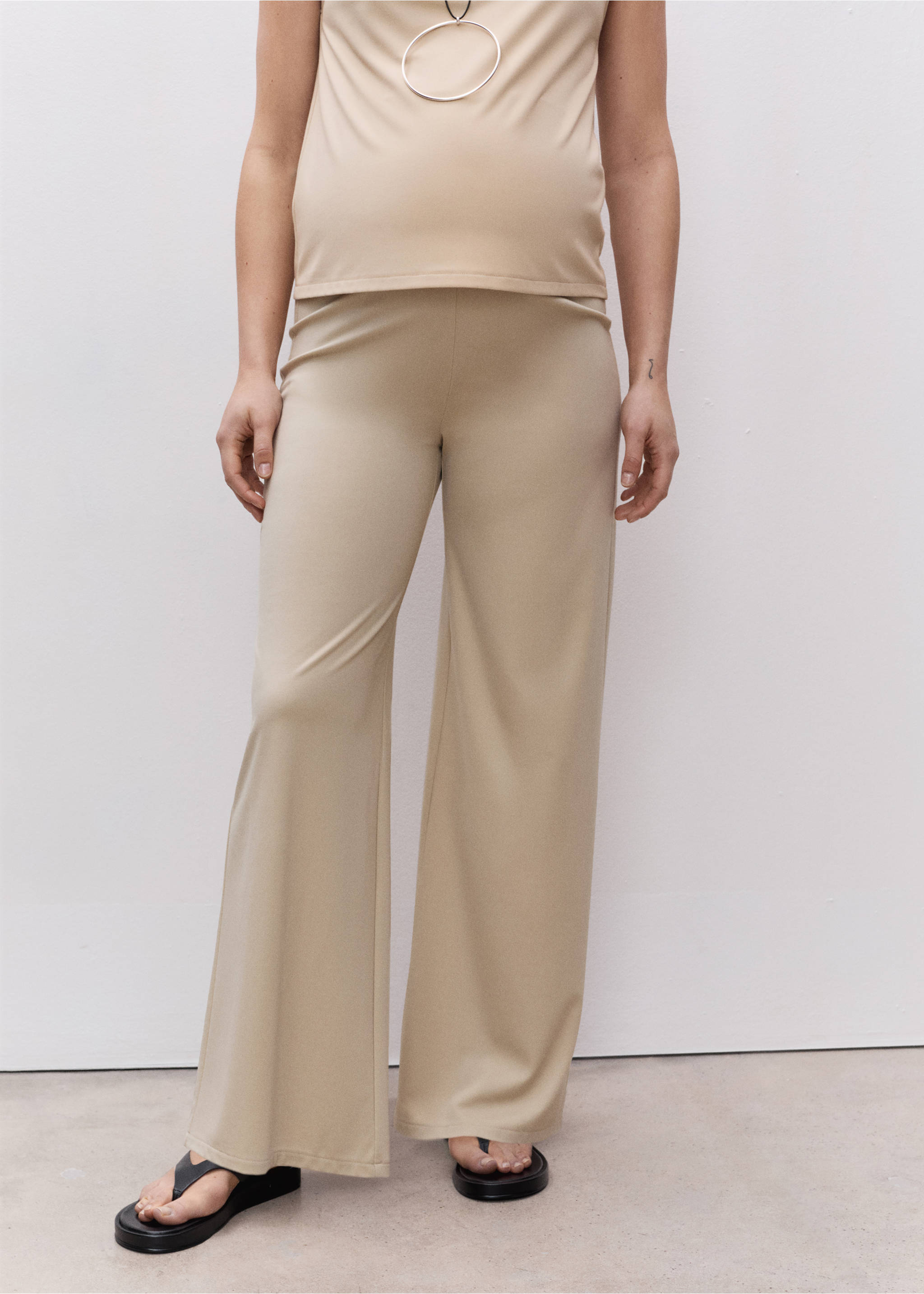 Maternity top with draped neck - Details of the article 1, Sand. Ref: 87015763-00.