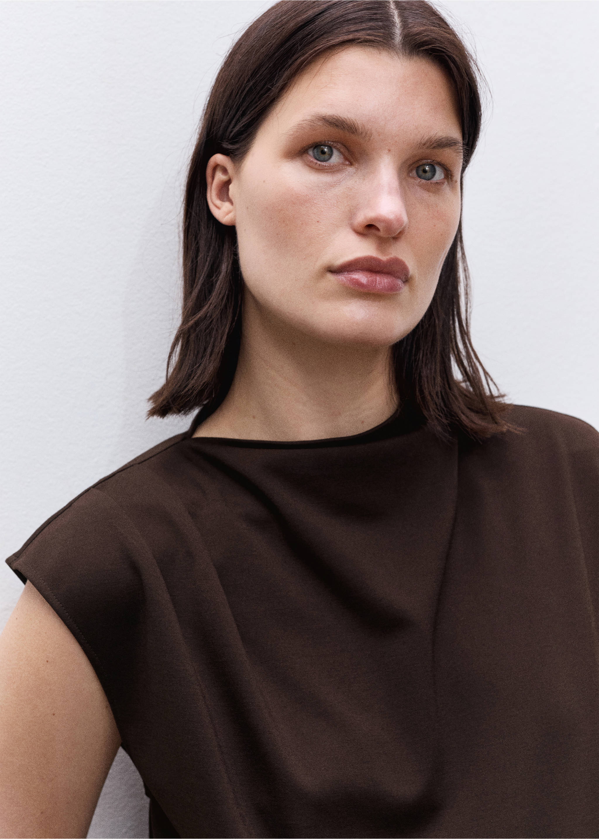 Maternity top with draped neck - Details of the article 1, Chocolate. Ref: 87015763-00.