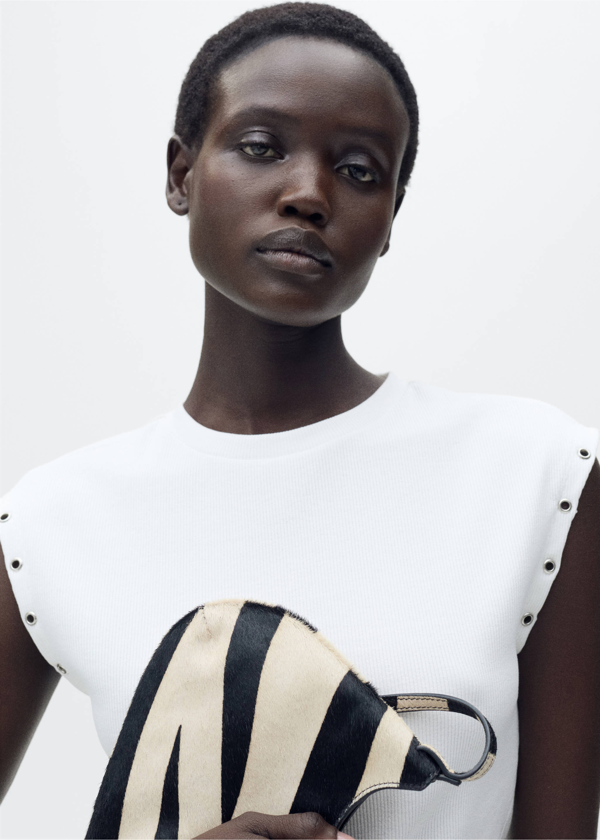 Geribd T-shirt met die-cut biesje - Middenvlak, Wit. Ref: 87015766-00.