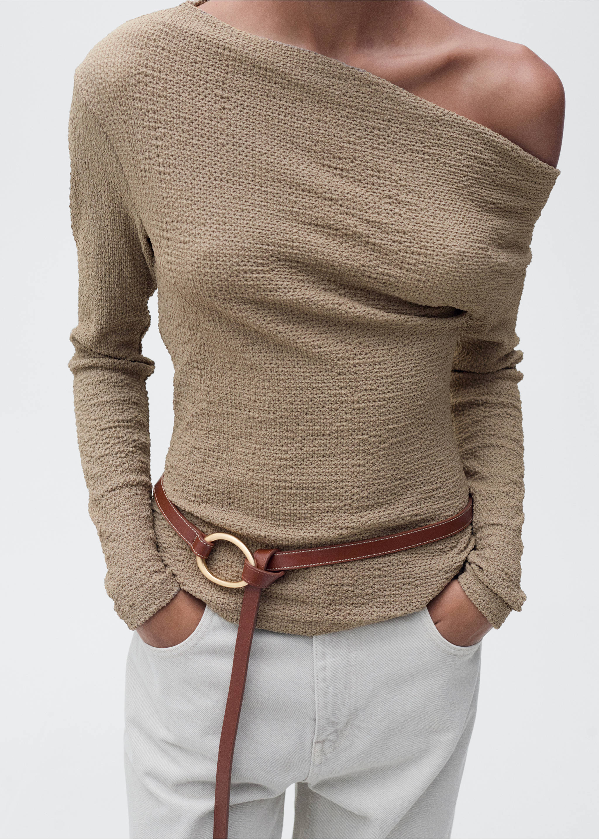 Textured asymmetrical neck t-shirt - Medium plane, Olive Green. Ref: 87015767-00.