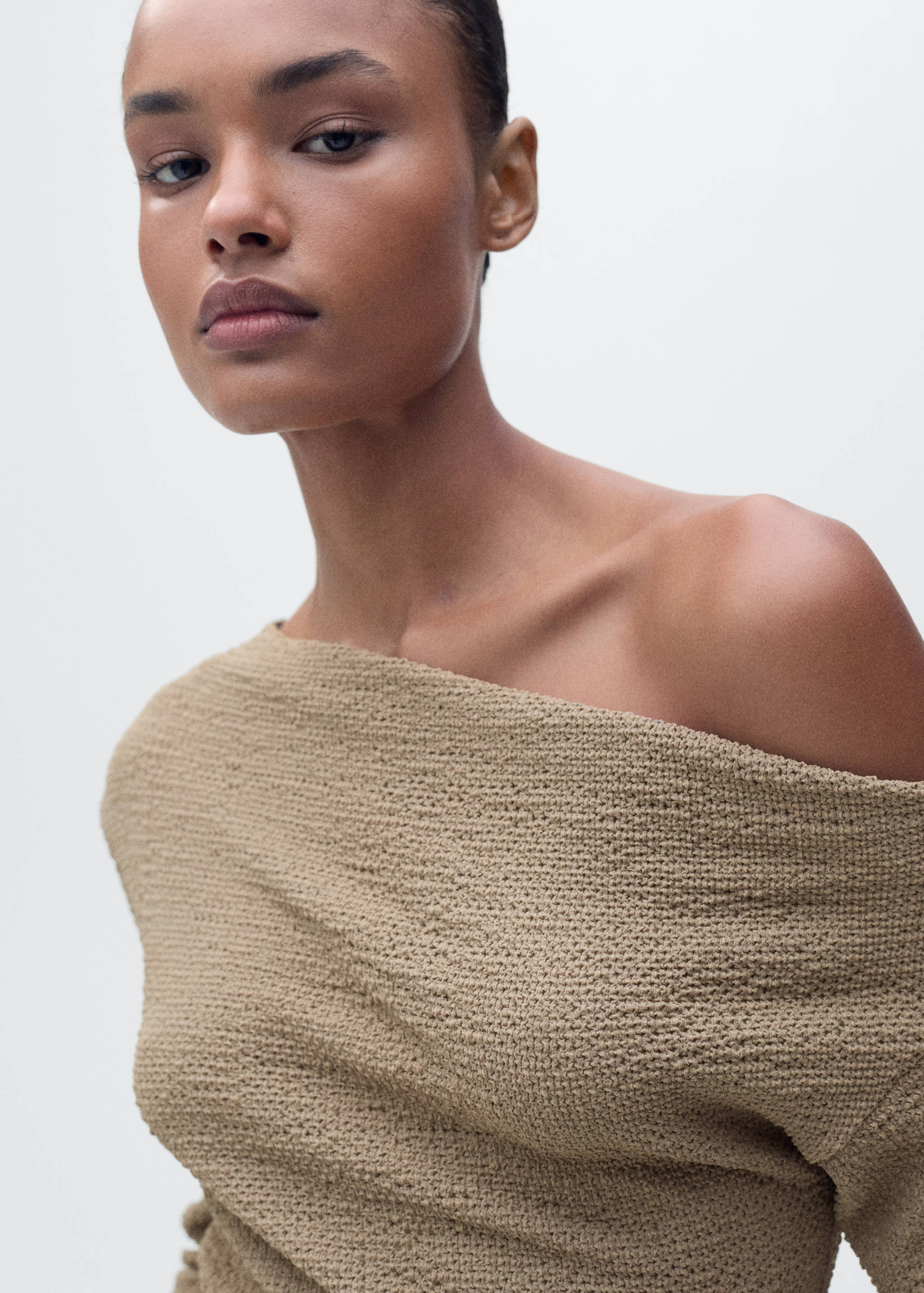 Camiseta cuello asimétrico textura - Detalle del artículo 1