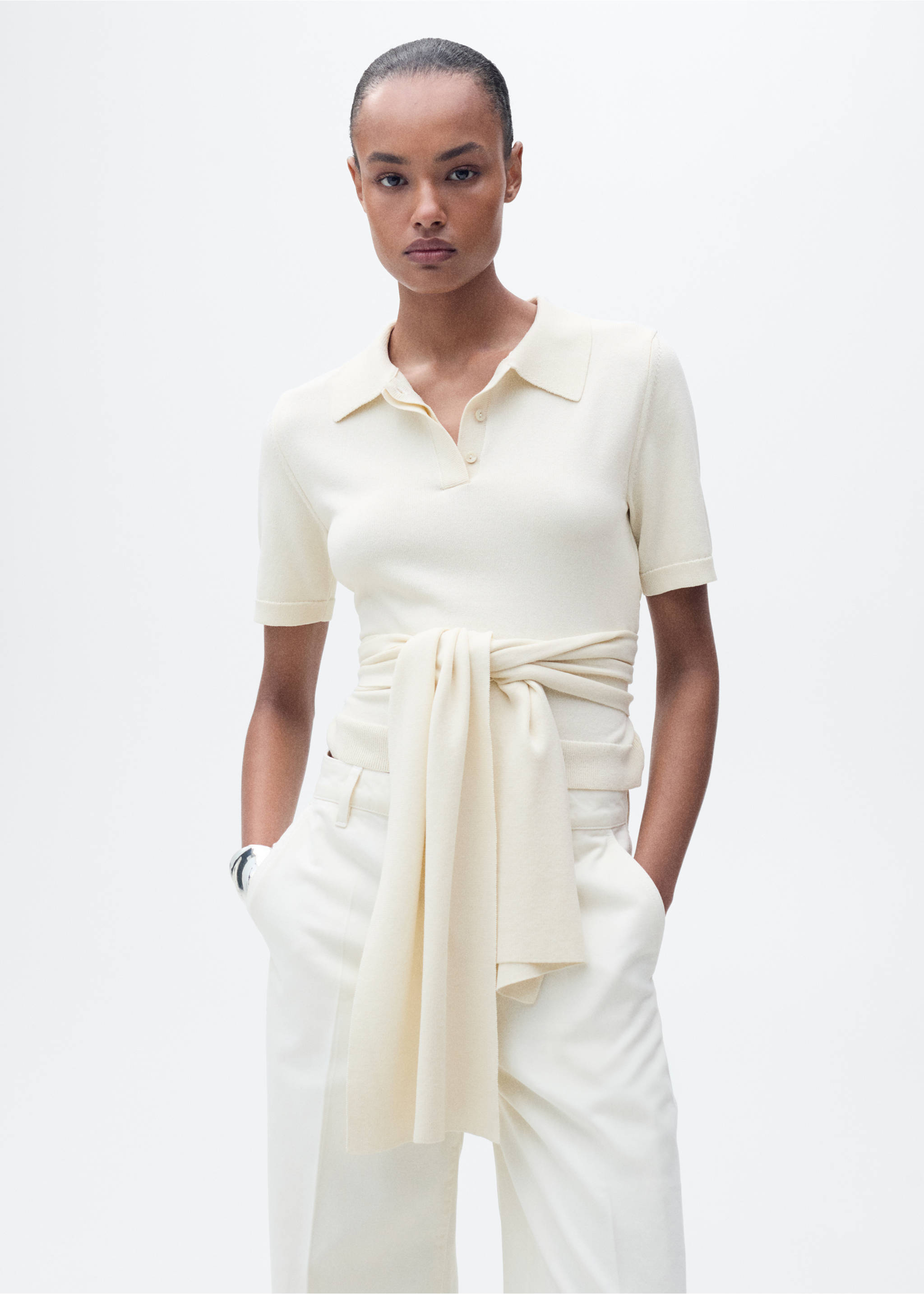 Sweter z krótkim rękawem i ozdobnym węzłem - Szczegóły artykułu 6, Kremowy / écru. Ref: 87015768-00.