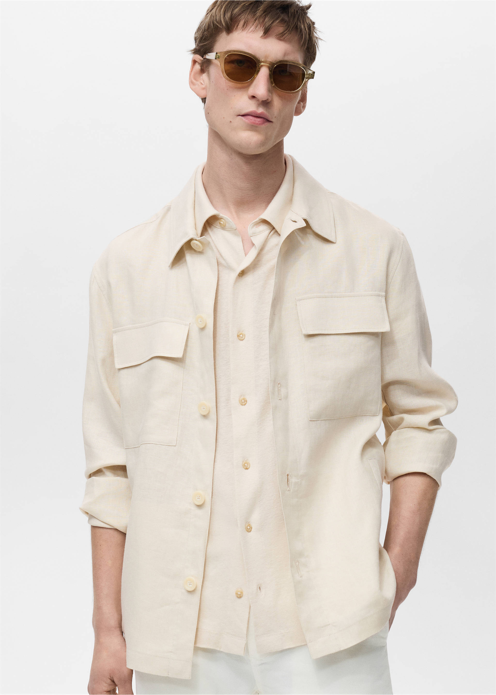 100% linen overshirt with pockets - Medium plane, Ivory White. Ref: 87015922-00.