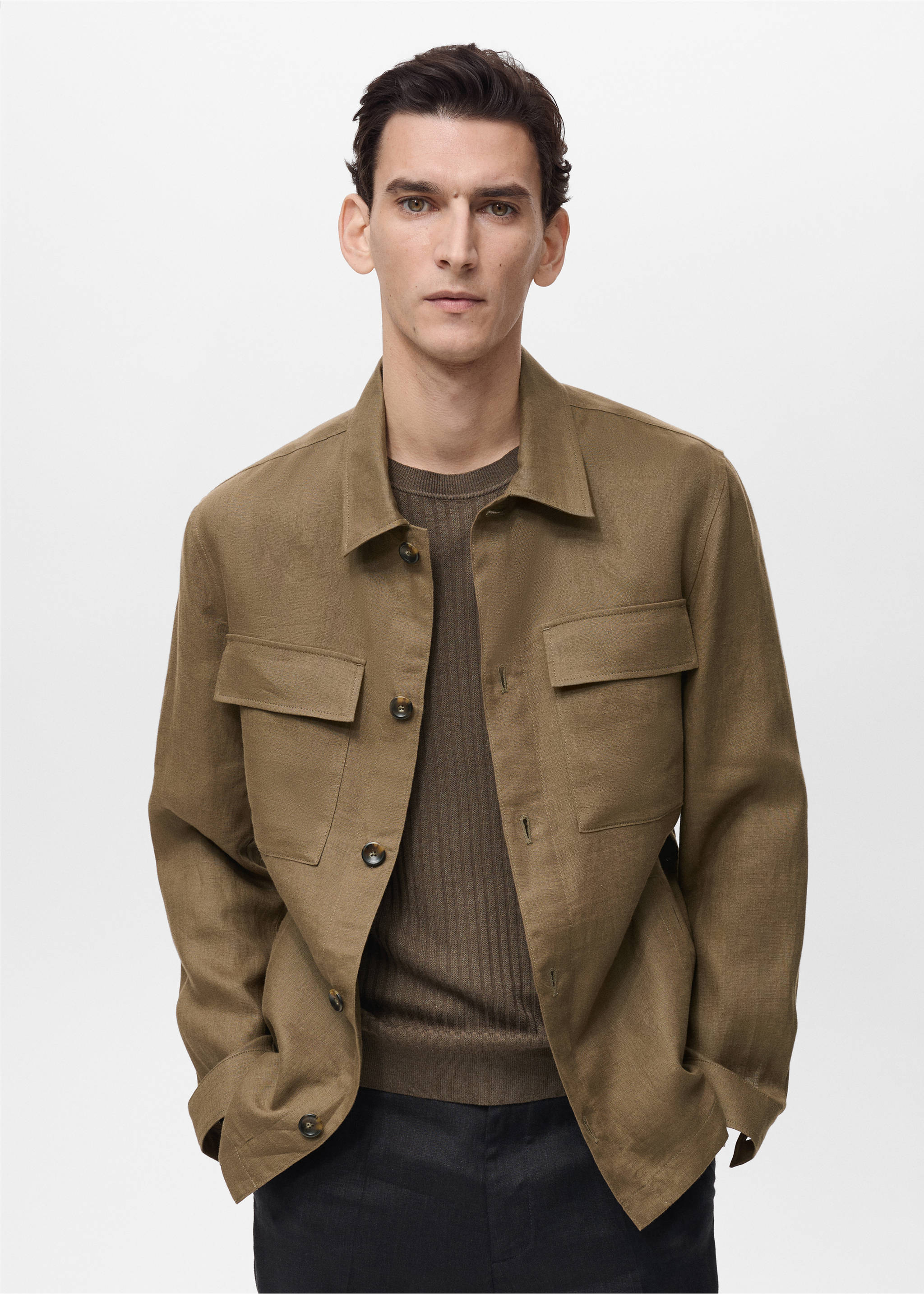 Overshirt mit Taschen aus 100 % Leinen - Mittlere Ansicht, Khaki. Ref: 87015922-00.