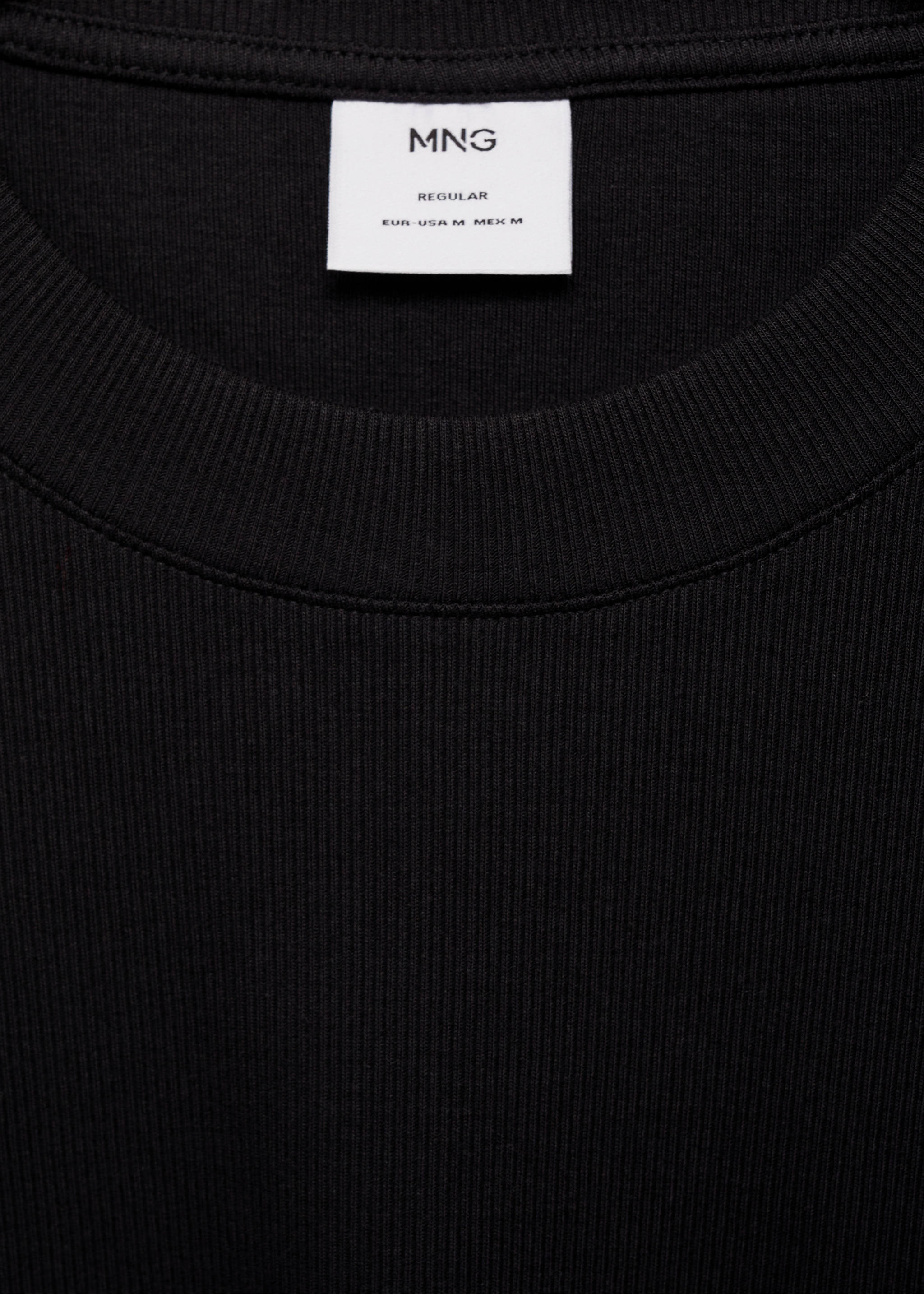 Geripptes Regular-Fit-T-Shirt aus Baumwolle - Detail des Artikels 8, Schwarz. Ref: 87015940-00.