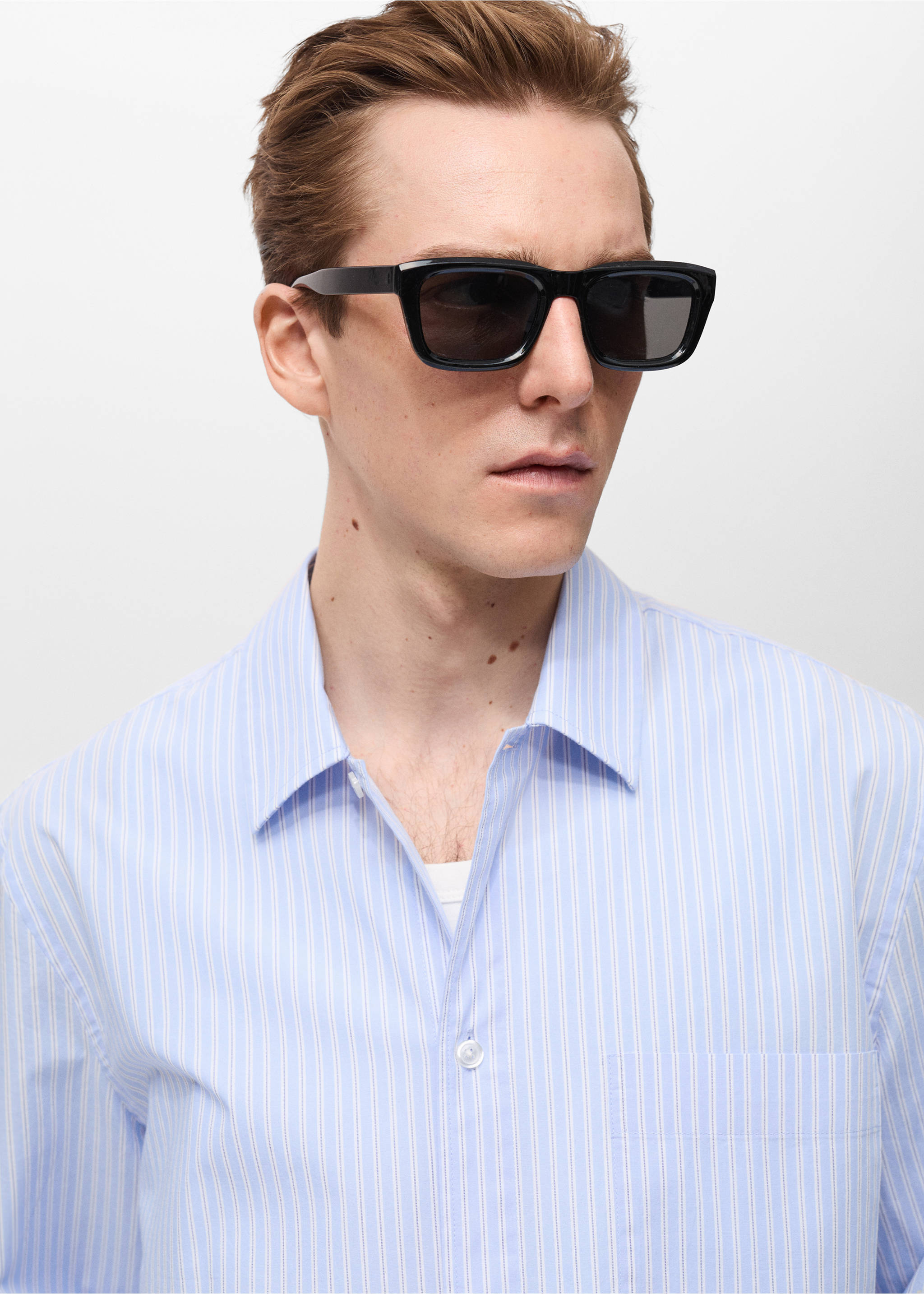 Chemise à rayures 100% coton coupe régulière - Détail de l'article 1, Bleu ciel. Ref: 87015942-00.