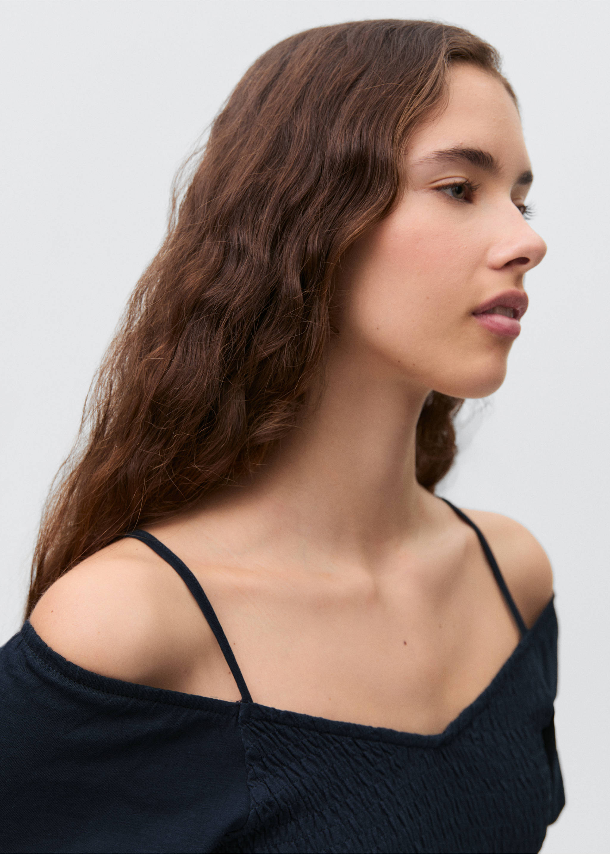 Τοπ σούρα βολάν - Λεπτομέρεια του προϊόντος 1, Σκούρο Μπλε Μαρέν. Ref: 87016339-00.