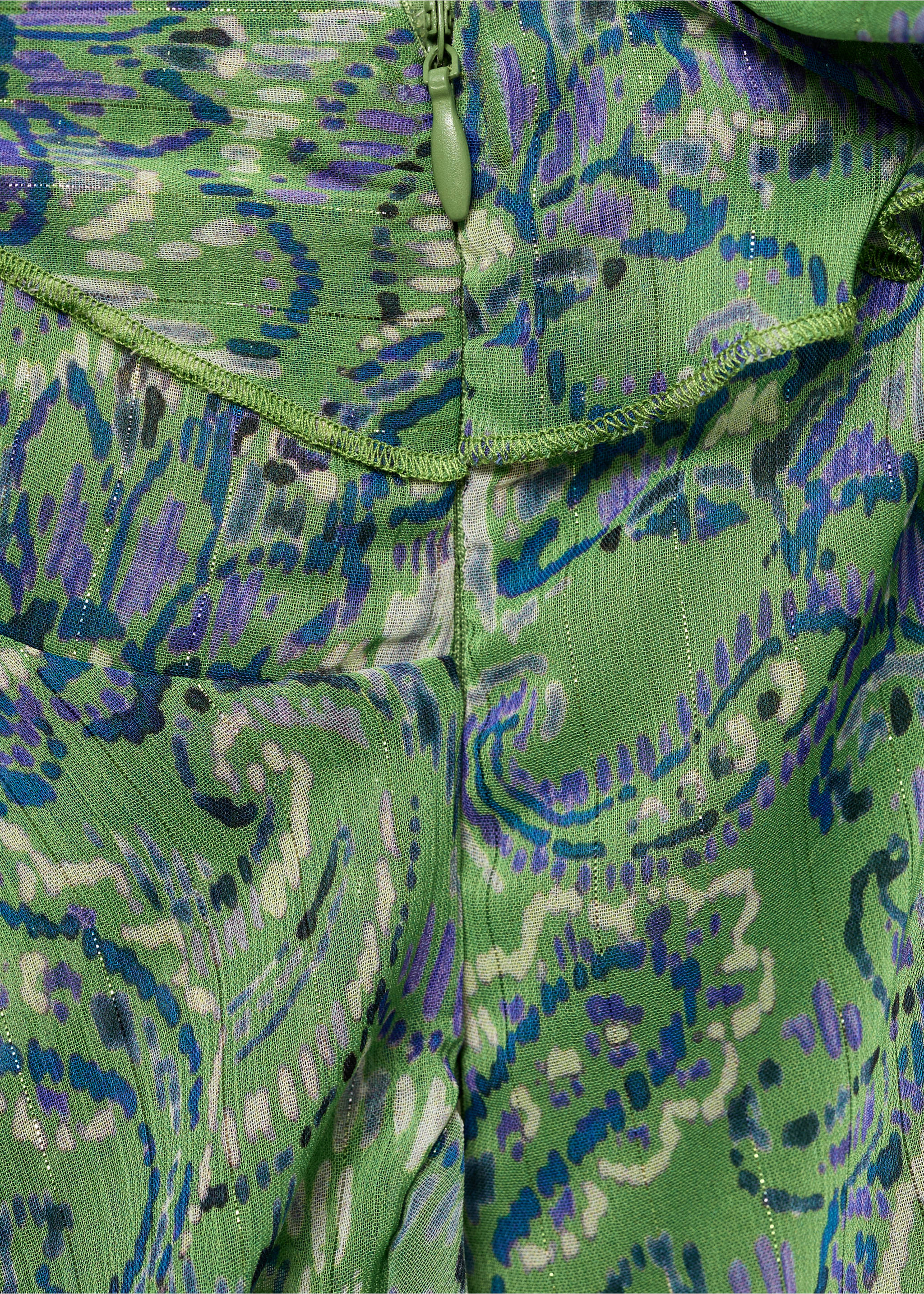 Vestido estampado volantes - Detalle del artículo 8, Verde. Ref: 87016373-00.