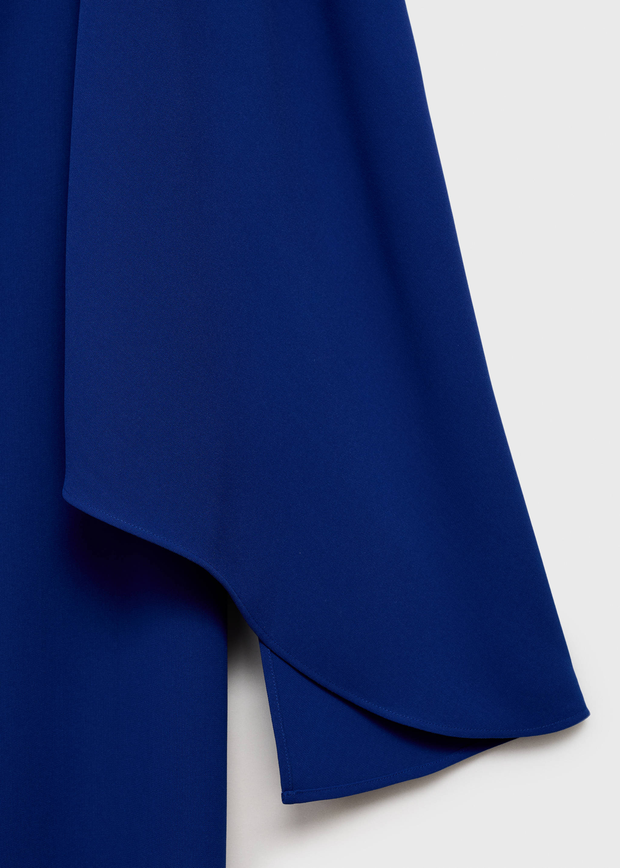 Long flared sleeve dress - Details of the article 8