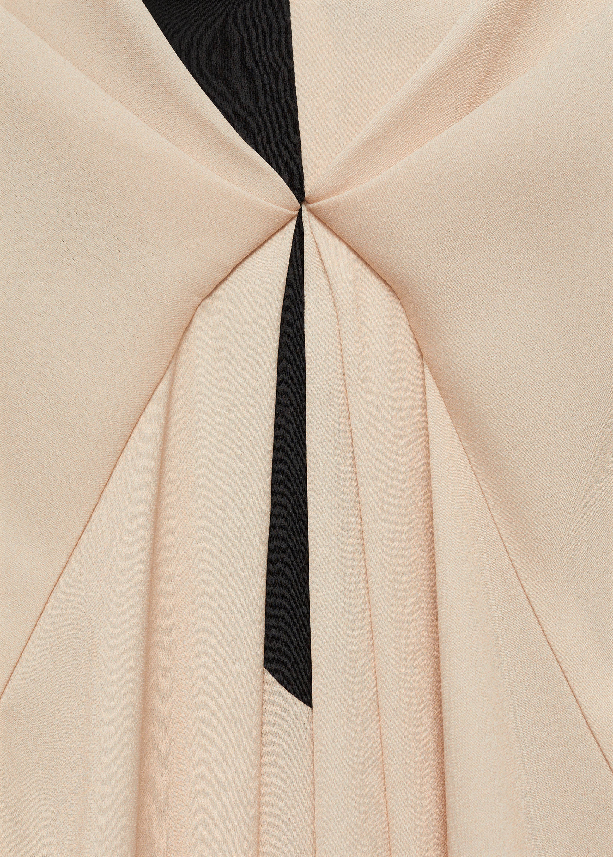 Gepunktetes drapiertes Kleid - Detail des Artikels 8