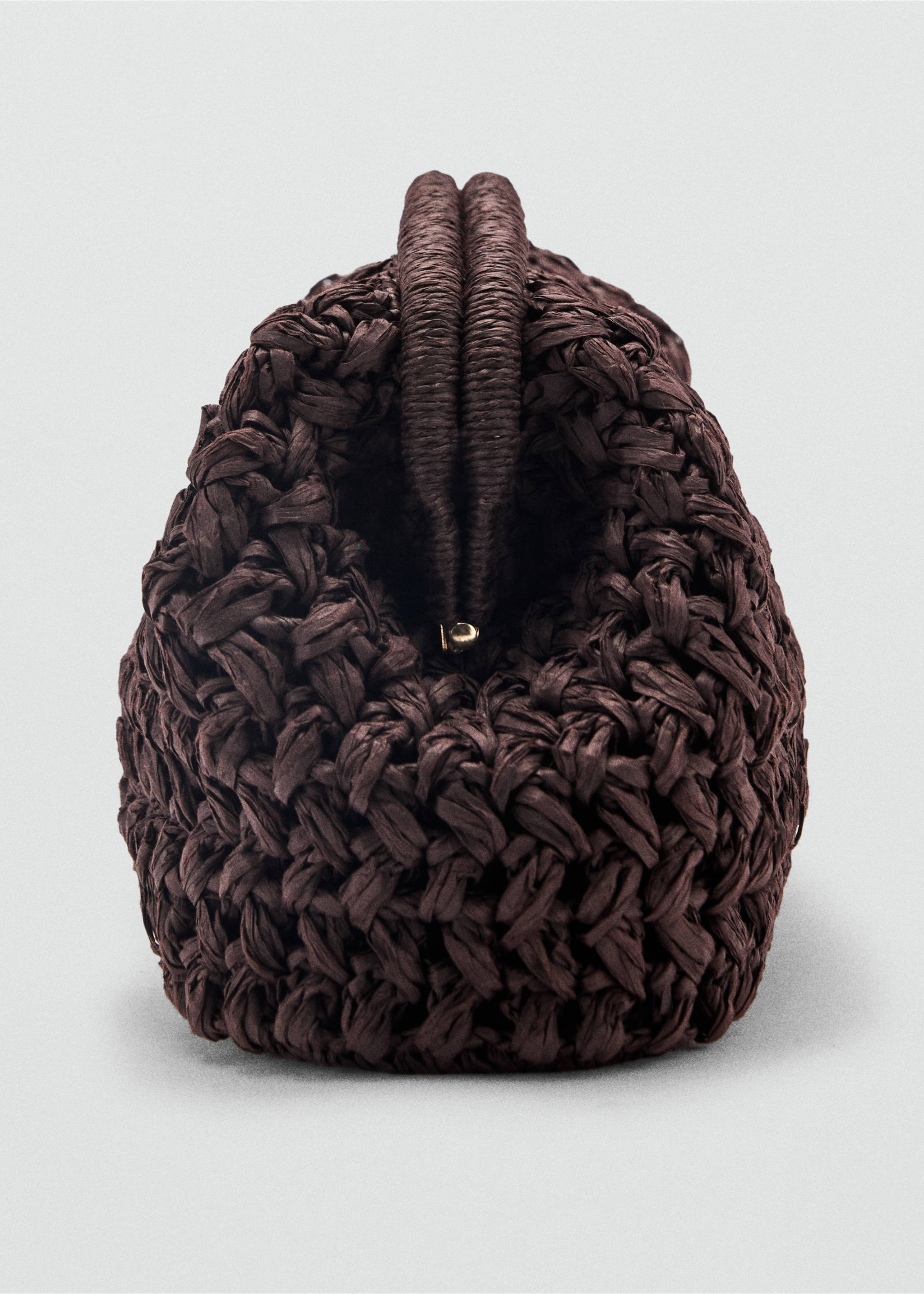 Clutch-Tasche aus Naturfaser - Detail des Artikels 2, Schokolade. Ref: 87017163-00.