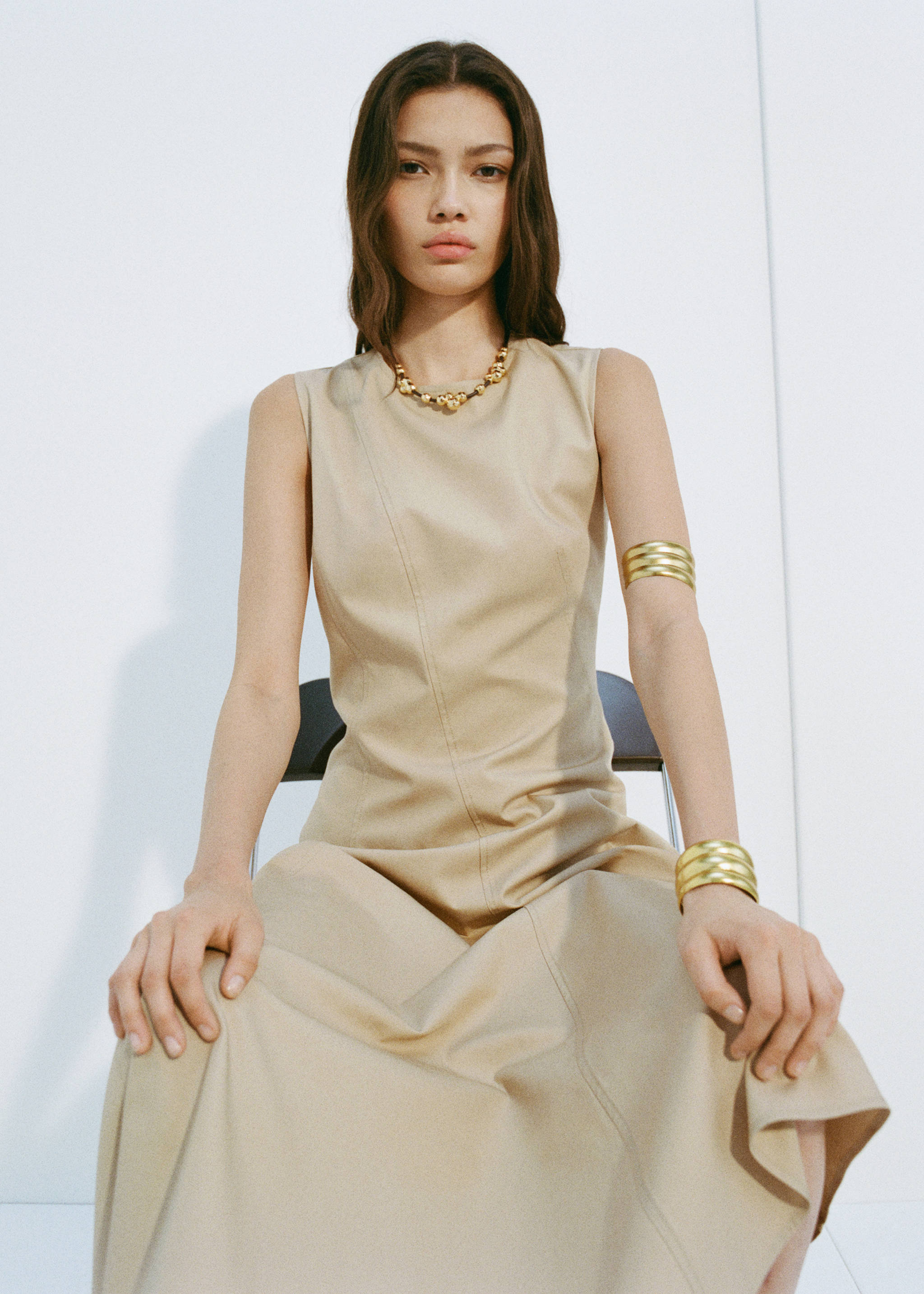 Asymmetrical flared dress - Details of the article 3, Ecru. Ref: 87017167-00.