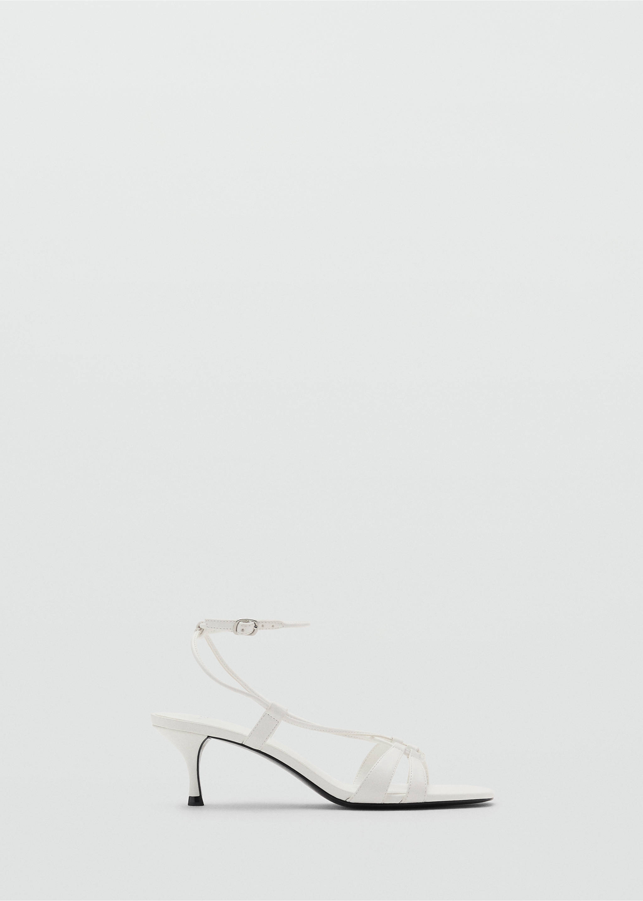 Sandalette mit kombinierten Riemen - Artikel ohne Model, Weiß. Ref: 87017168-00.