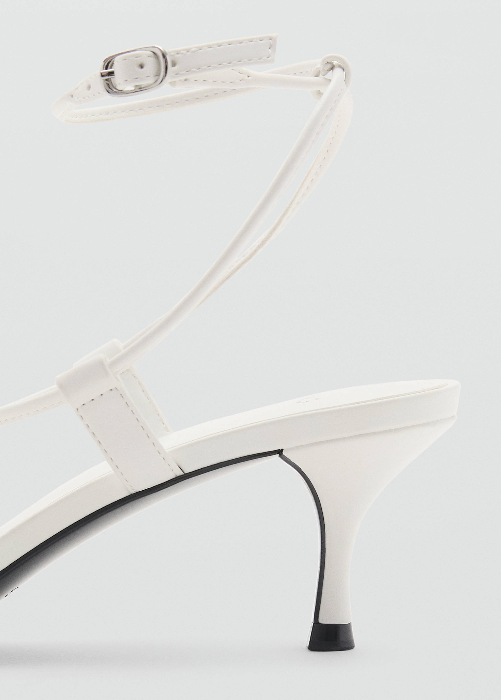 Sandalia tacón tiras combinadas - Detalle del artículo 2