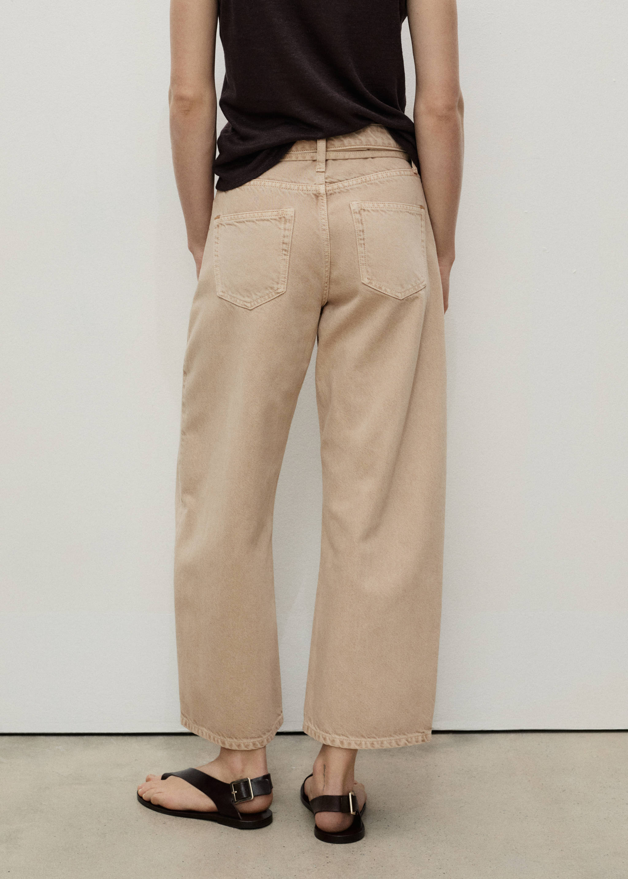 null - Reverse of the article