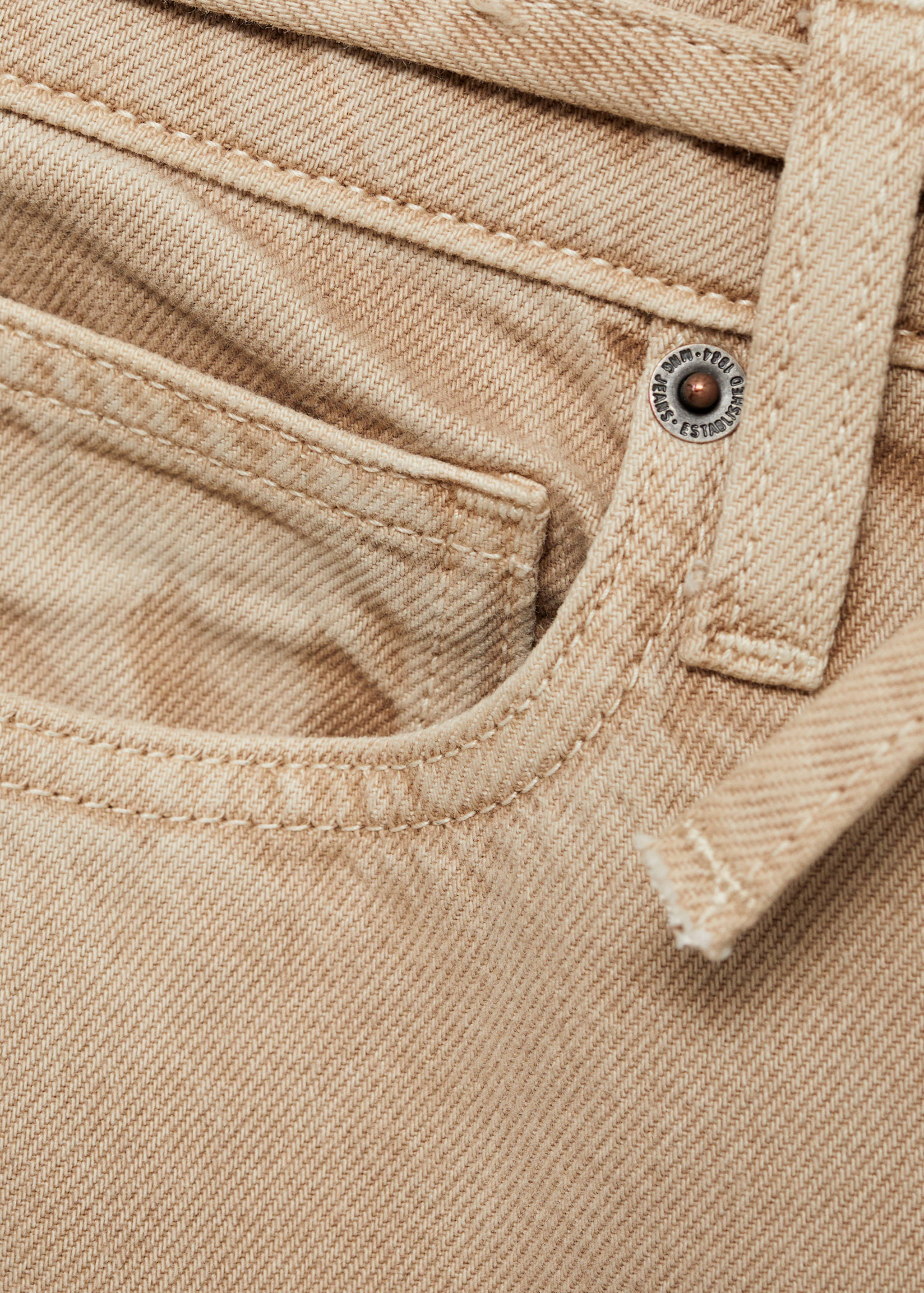 null - Details of the article 0