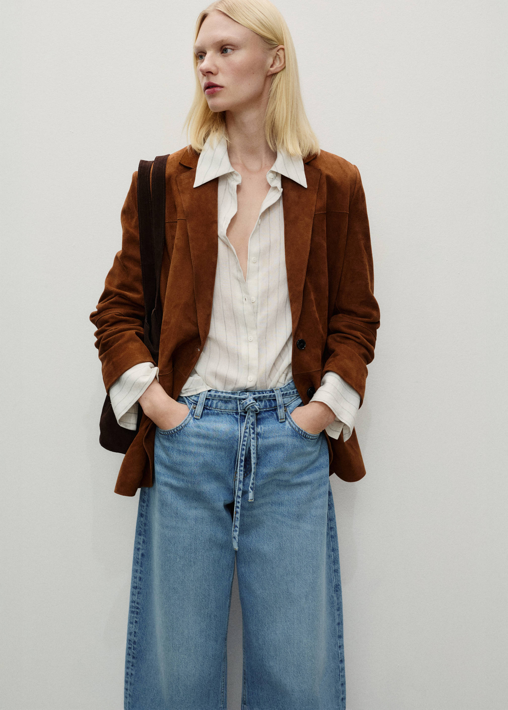 null - Details of the article 1