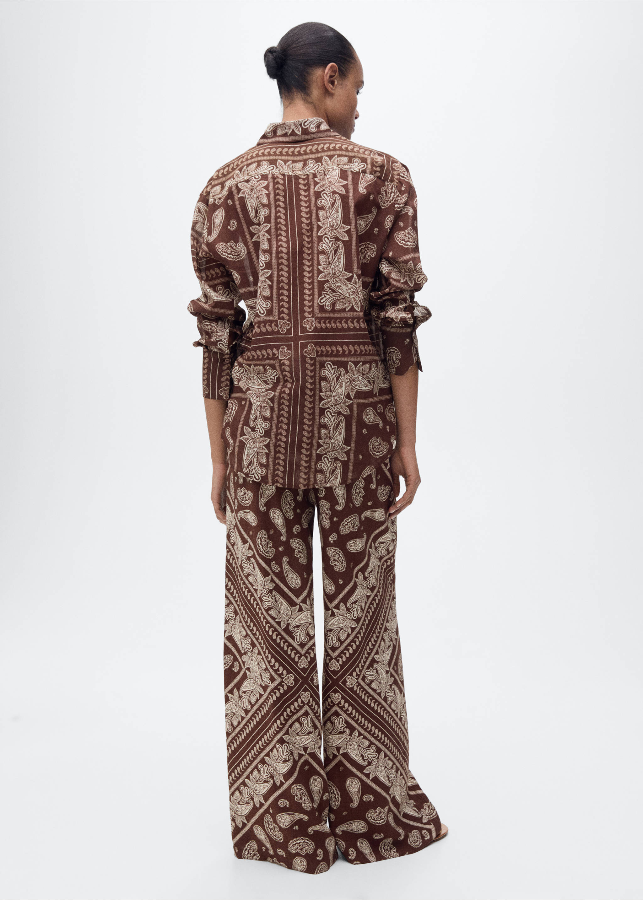 Camisa regular paisley - Reverso del artículo, Marrón. Ref: 87017183-00.