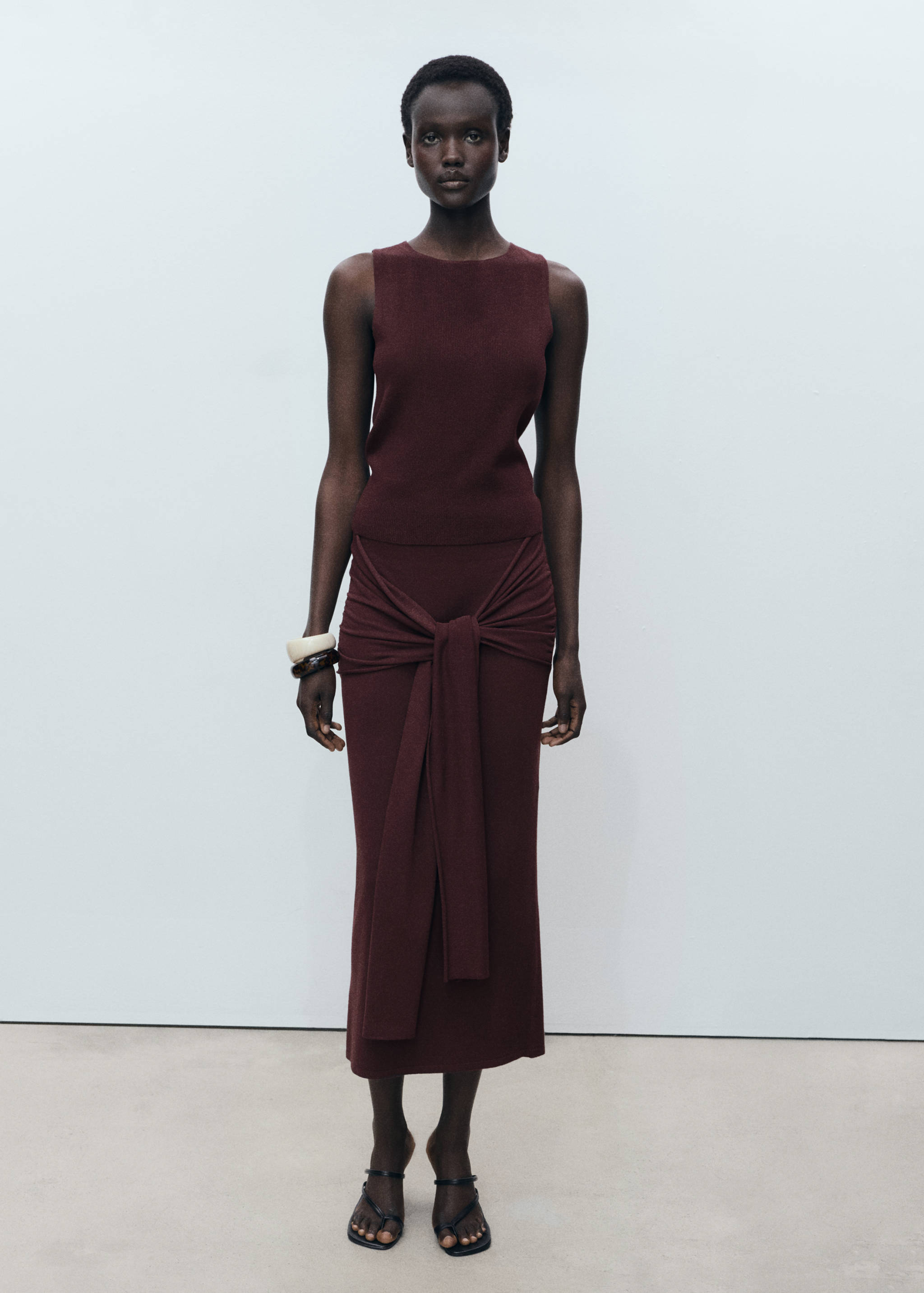 Knitted skirt with knot detail - General plane