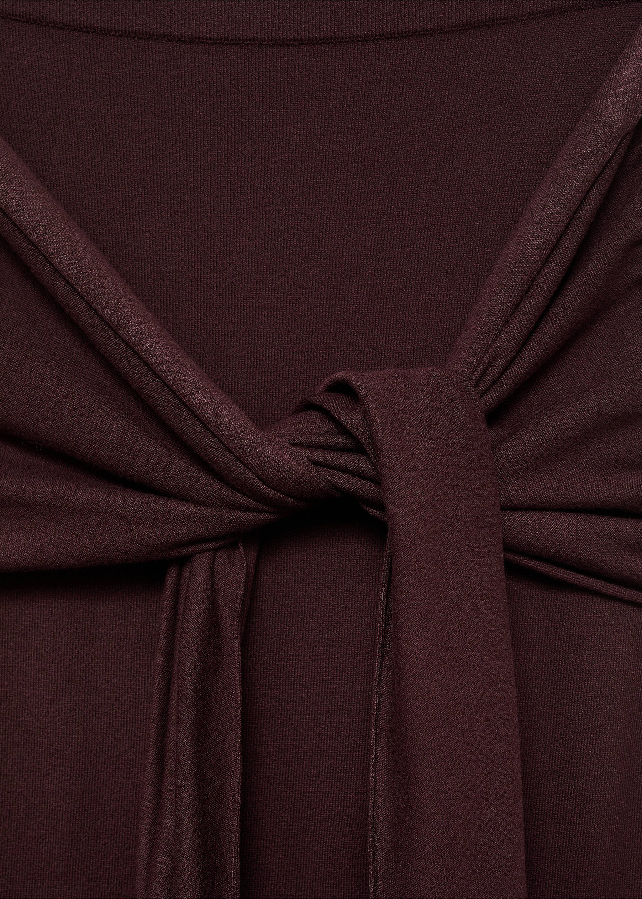 Knitted skirt with knot detail - Details of the article 8, Chocolate. Ref: 87017191-00.