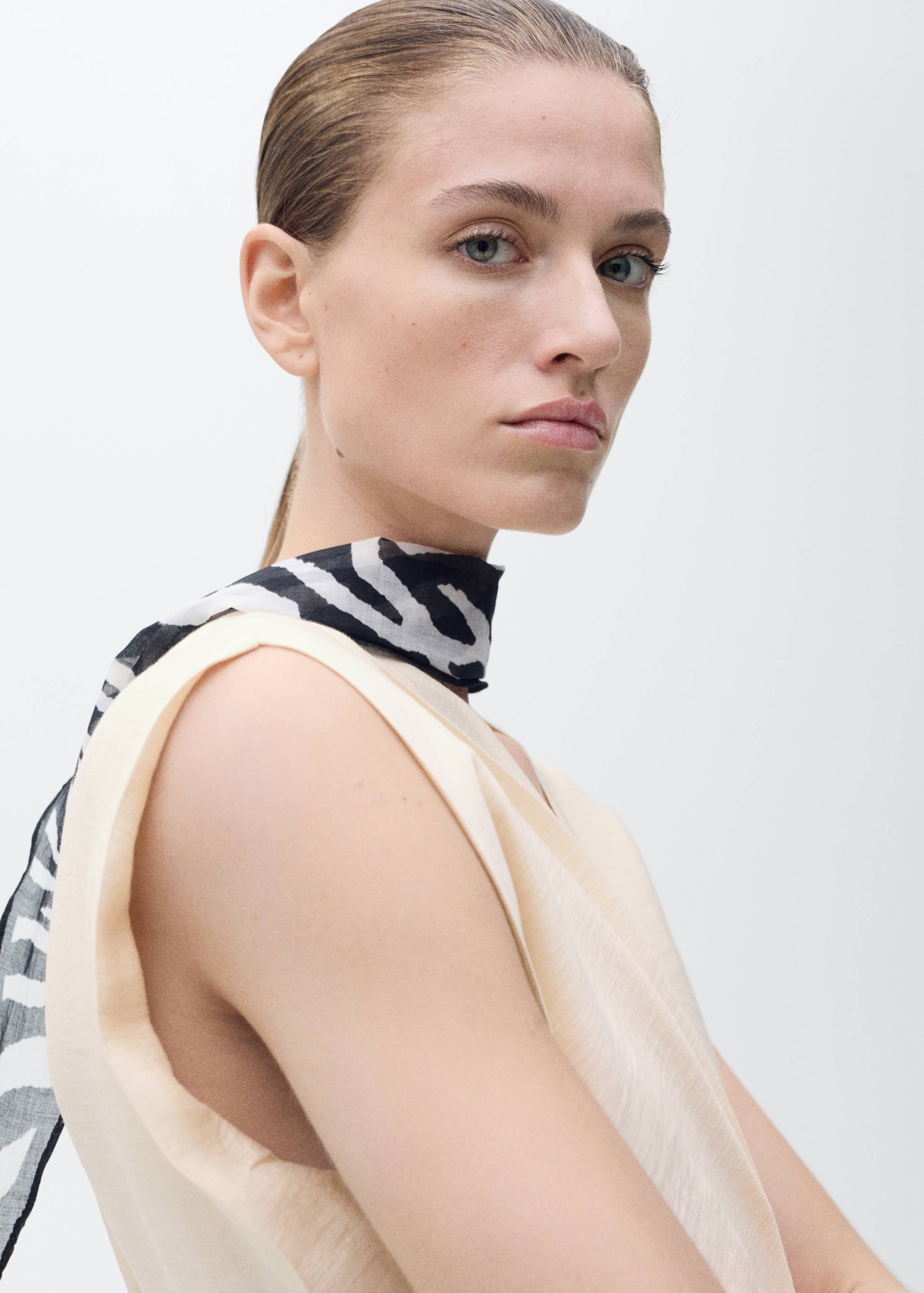 Lyocell wrap dress - Details of the article 1