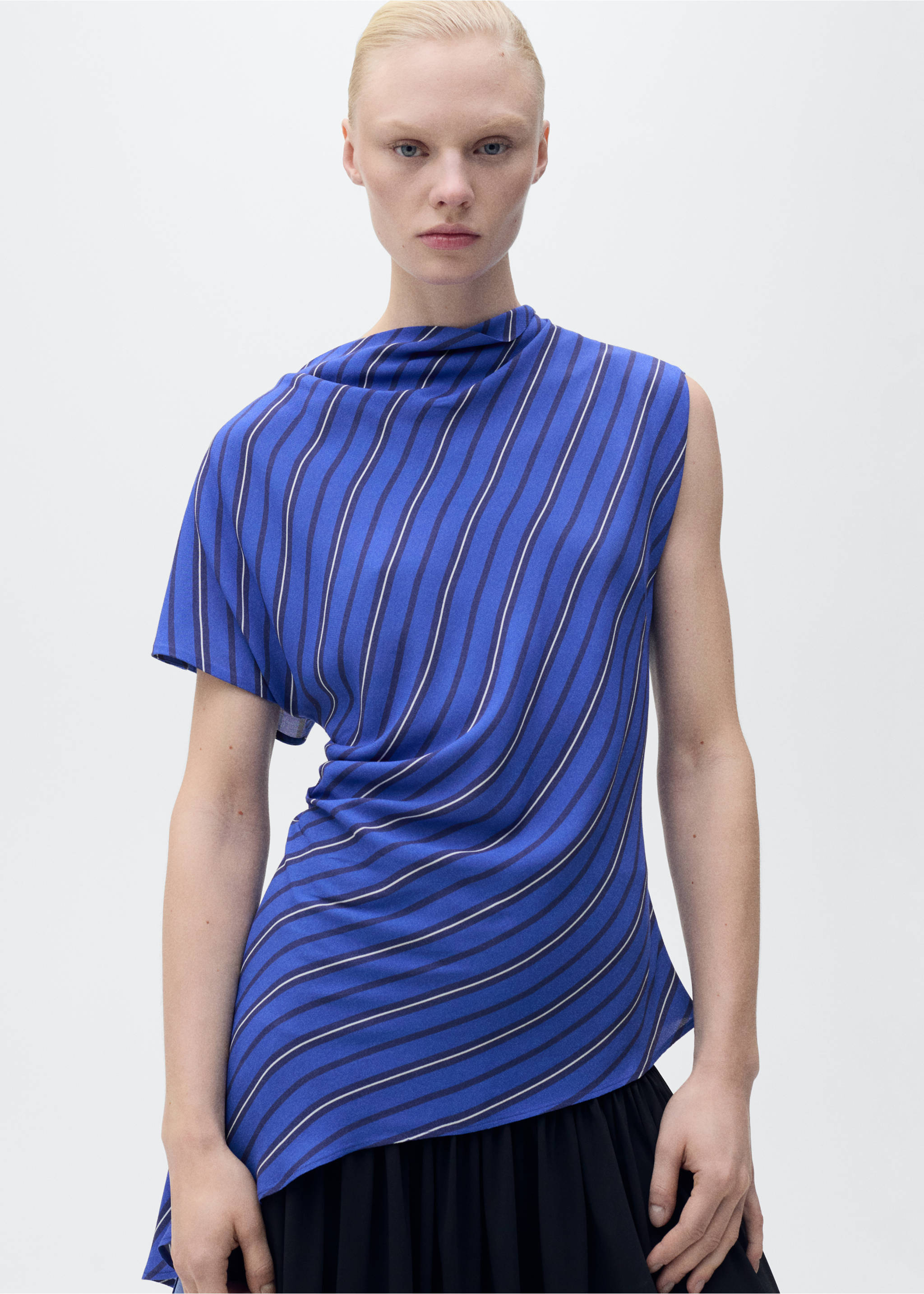 Asymmetrical striped blouse - Medium plane, Blue. Ref: 87017196-00.