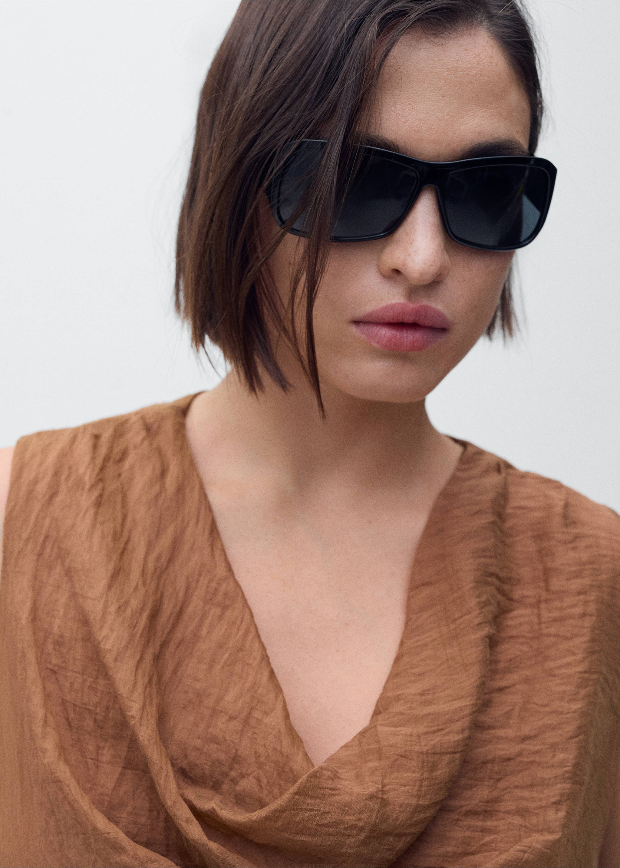 Draped-neck lyocell dress - Details of the article 4, Brown. Ref: 87017198-00.