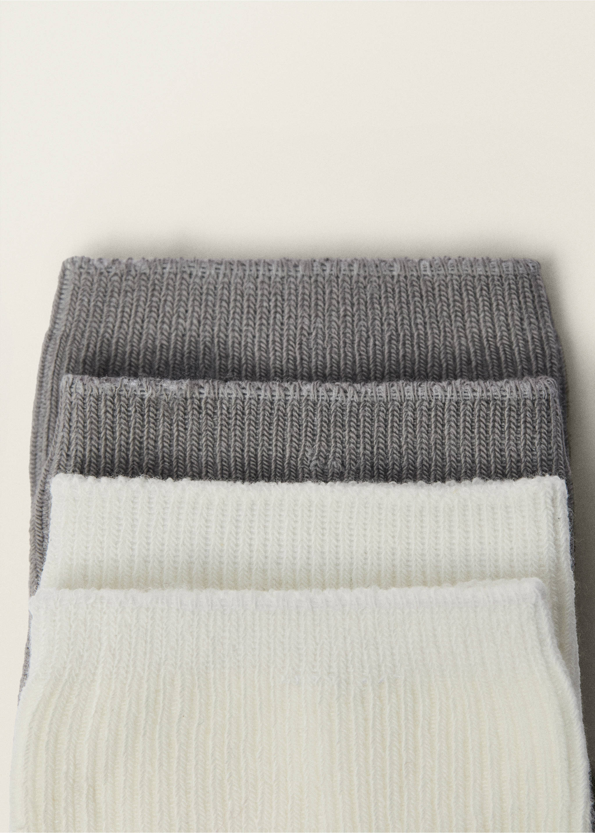 Set of ribbed socks with opening - Medium plane, Ecru. Ref: 87017712-00.