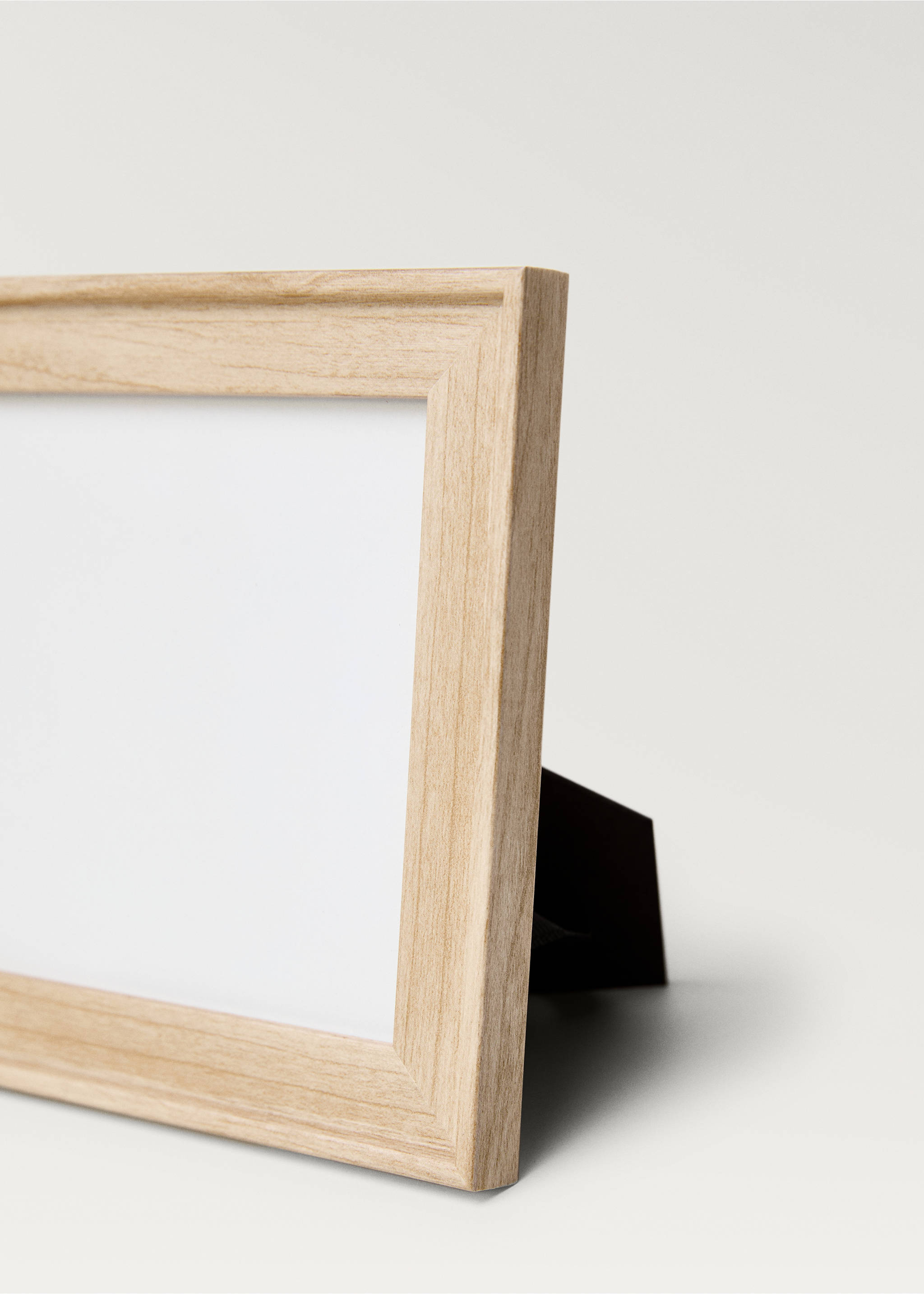 Small wood-effect frame - Details of the article 2, Brown. Ref: 87017714-00.