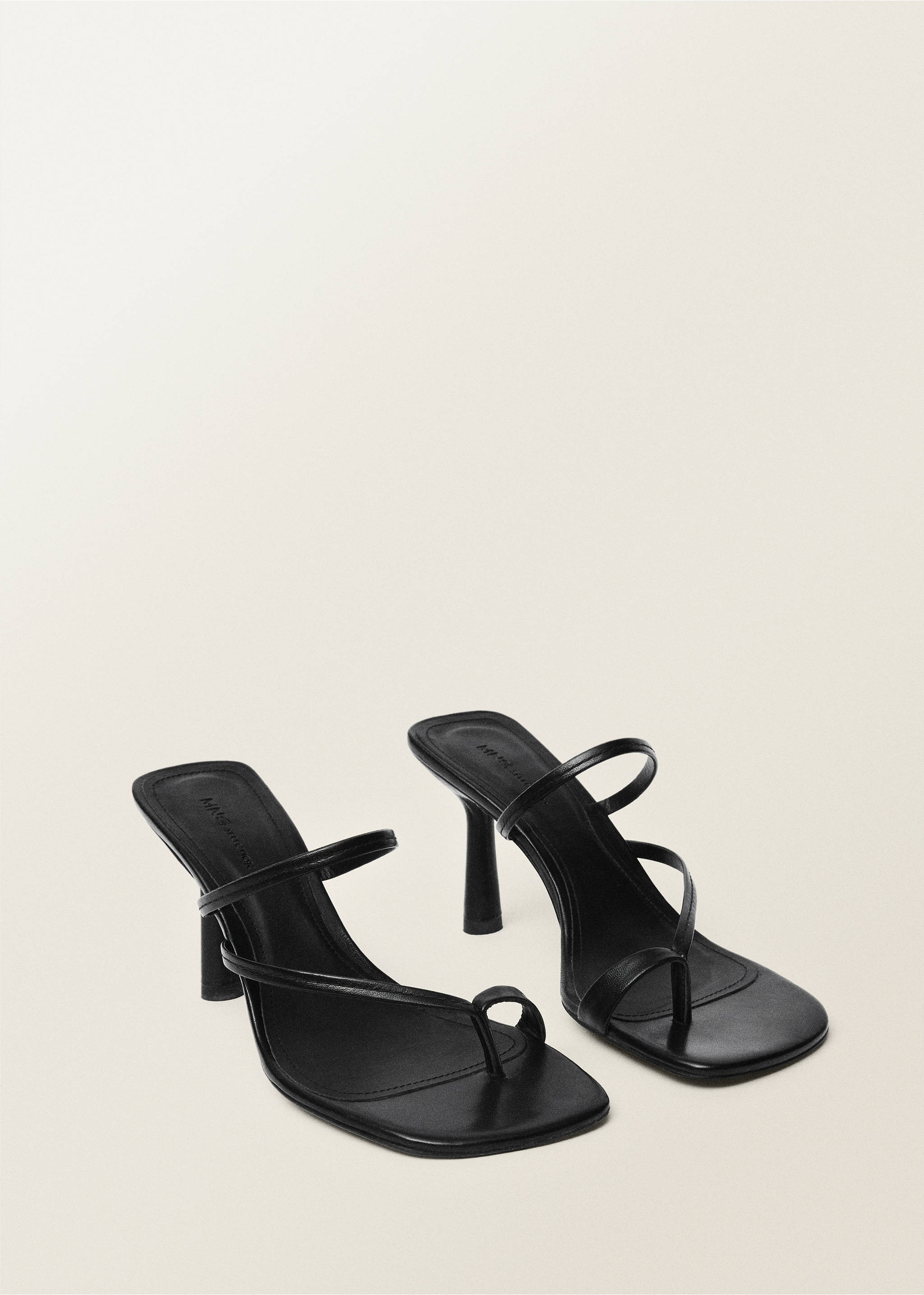 Heeled leather sandals with straps - Medium plane, Black. Ref: 87017717-00.