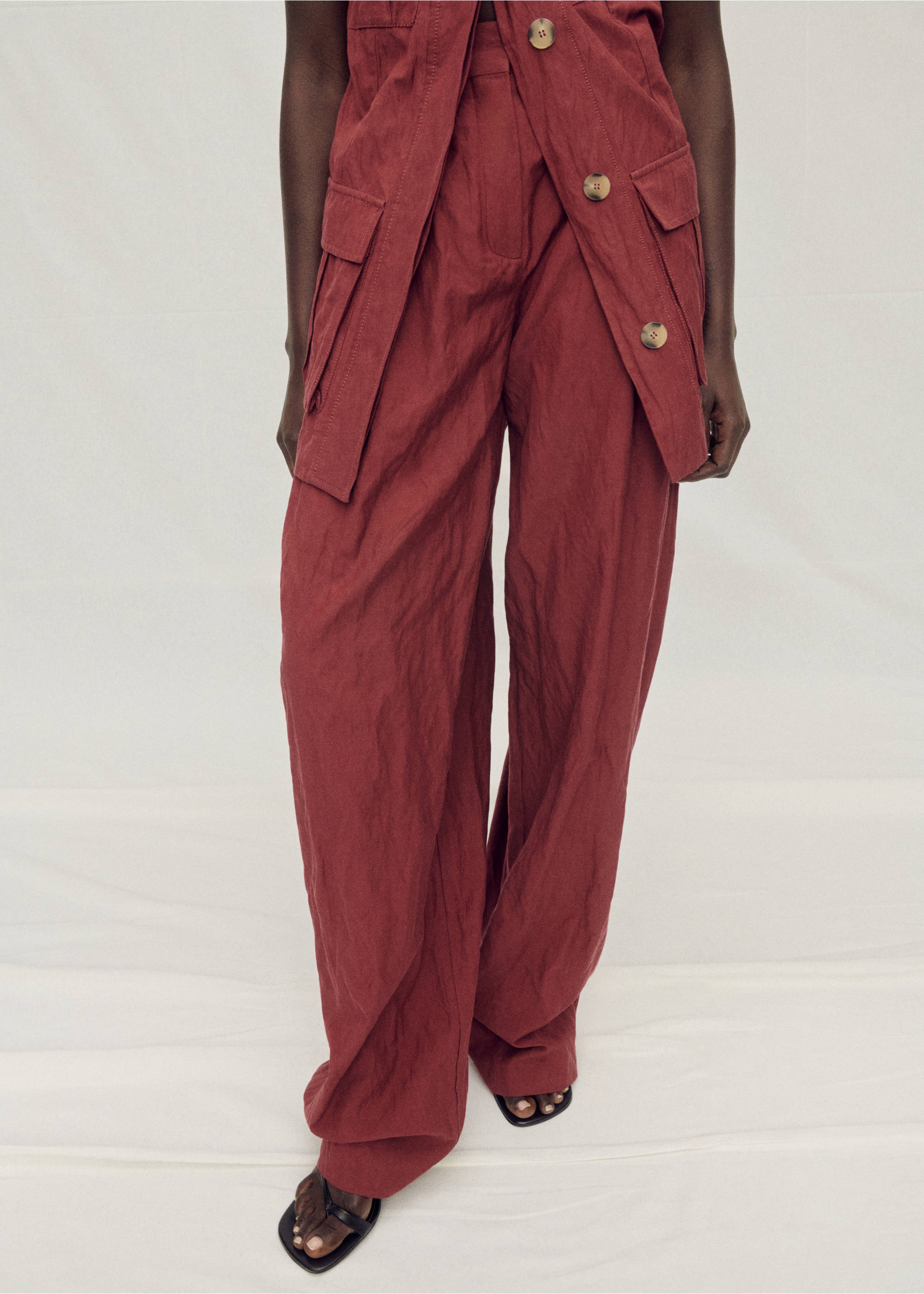 Wideleg-Anzughose mit Knitter-Effekt - Mittlere Ansicht, Weinrot. Ref: 87017718-00.