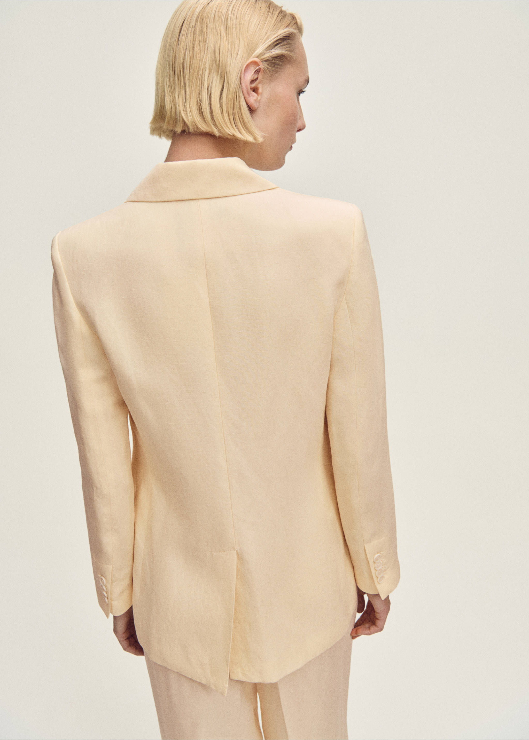 Blazer costum din amestec de in - Spatele articolului, Vanilie. Ref: 87017720-00.