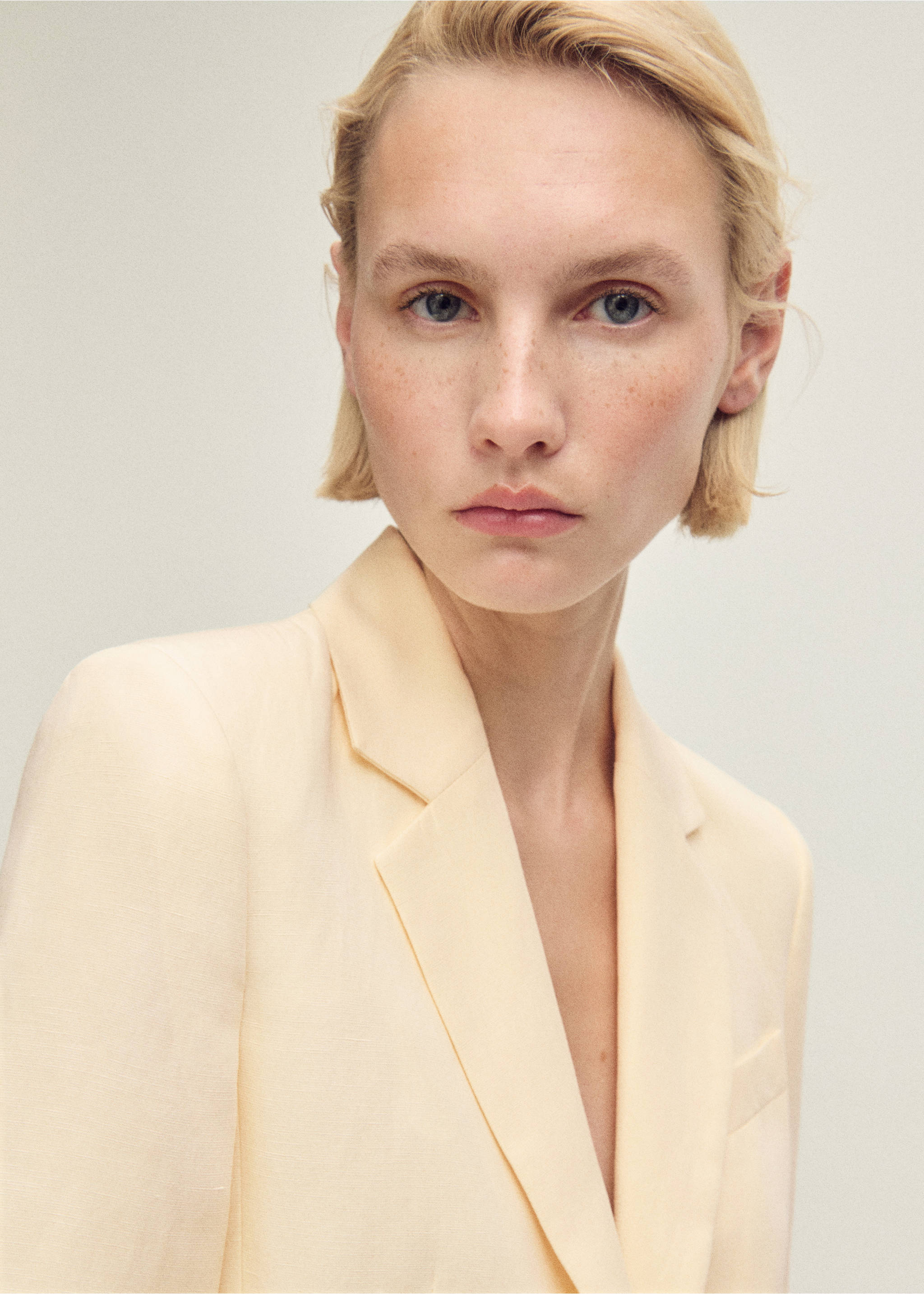 Blazer costum din amestec de in - Detaliu al articolului 1, Vanilie. Ref: 87017720-00.