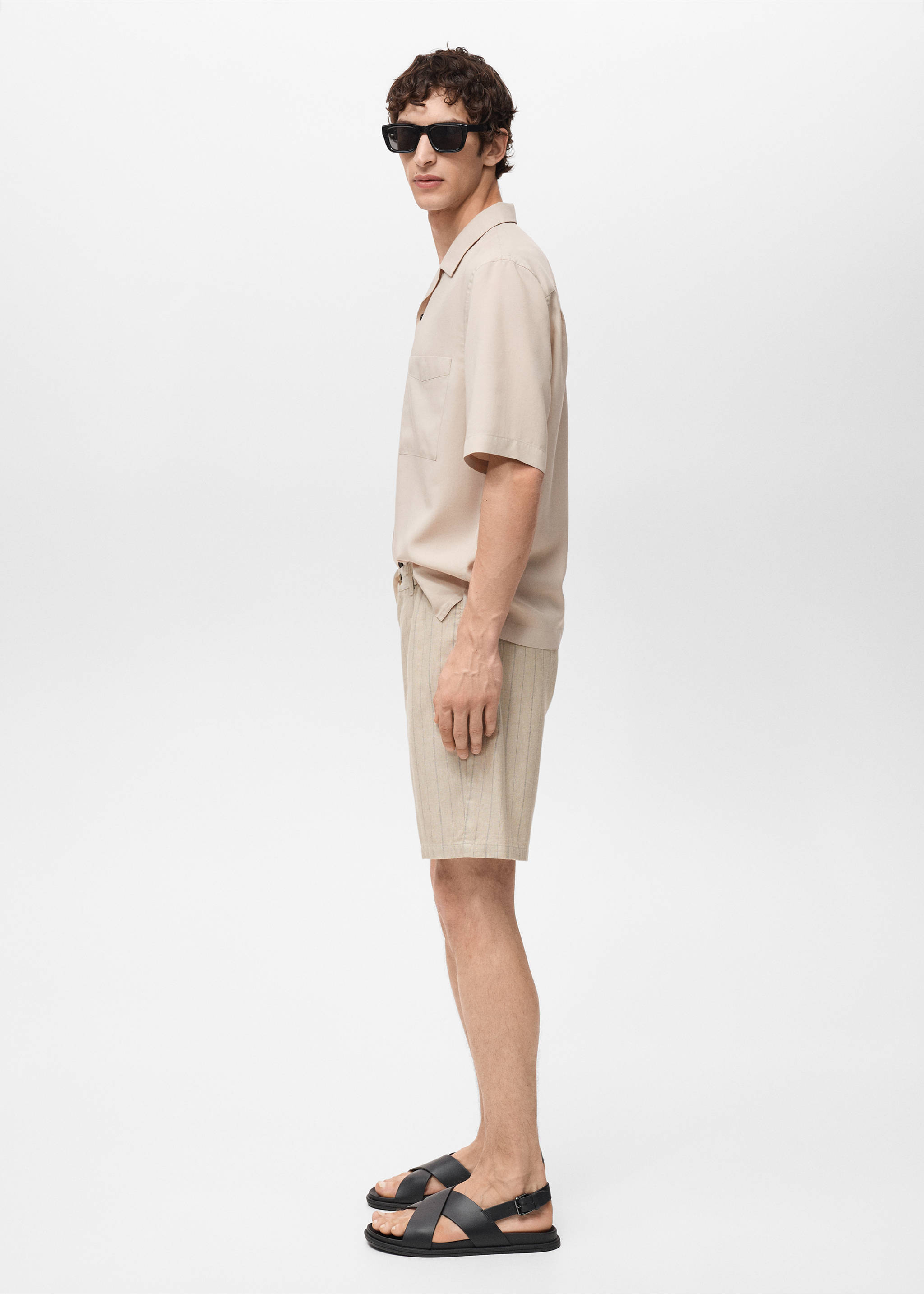 Bermuda lin à rayures - Détail de l'article 2, Sable. Ref: 87017889-00.