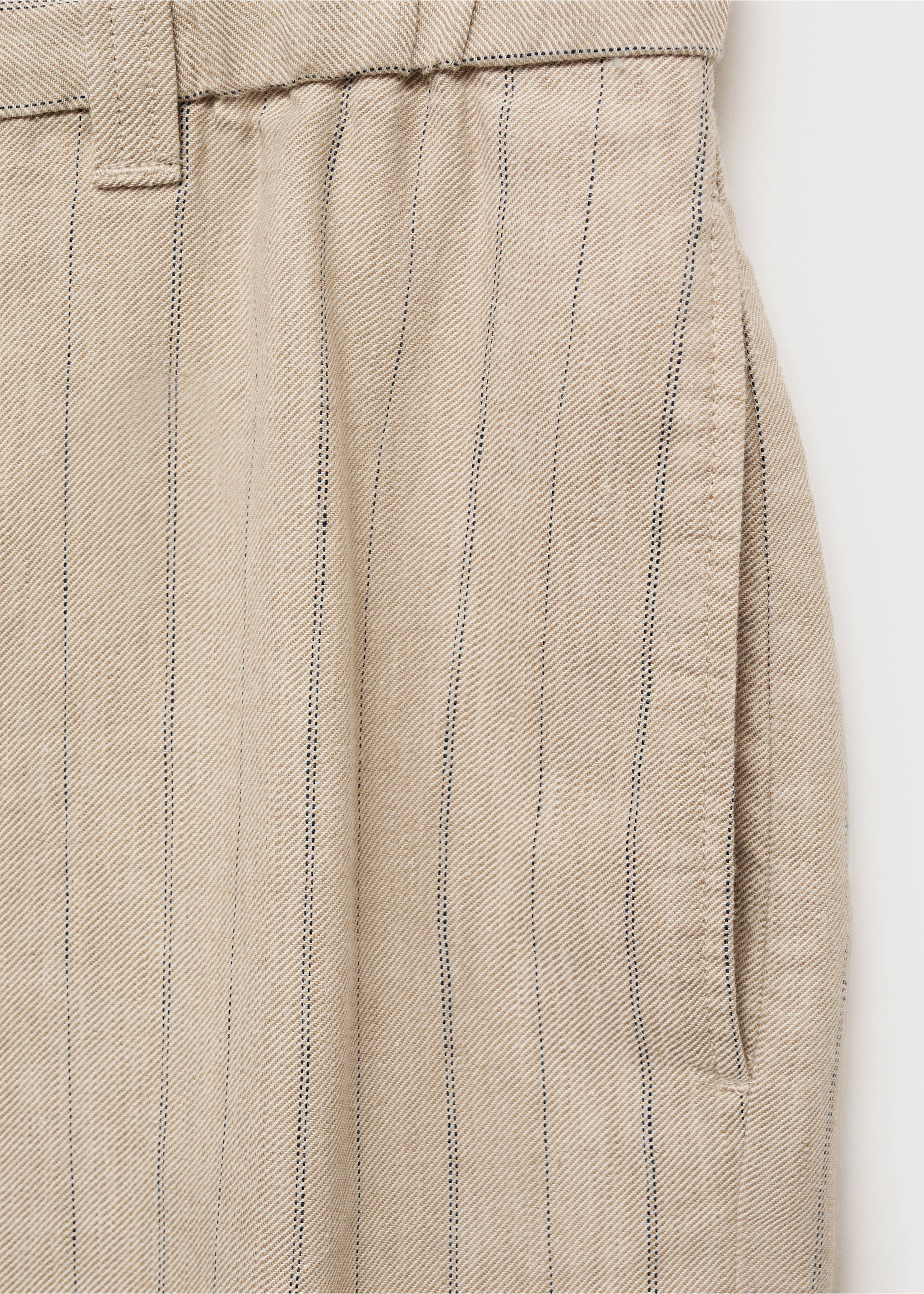 Bermuda lin à rayures - Détail de l'article 0, Sable. Ref: 87017889-00.