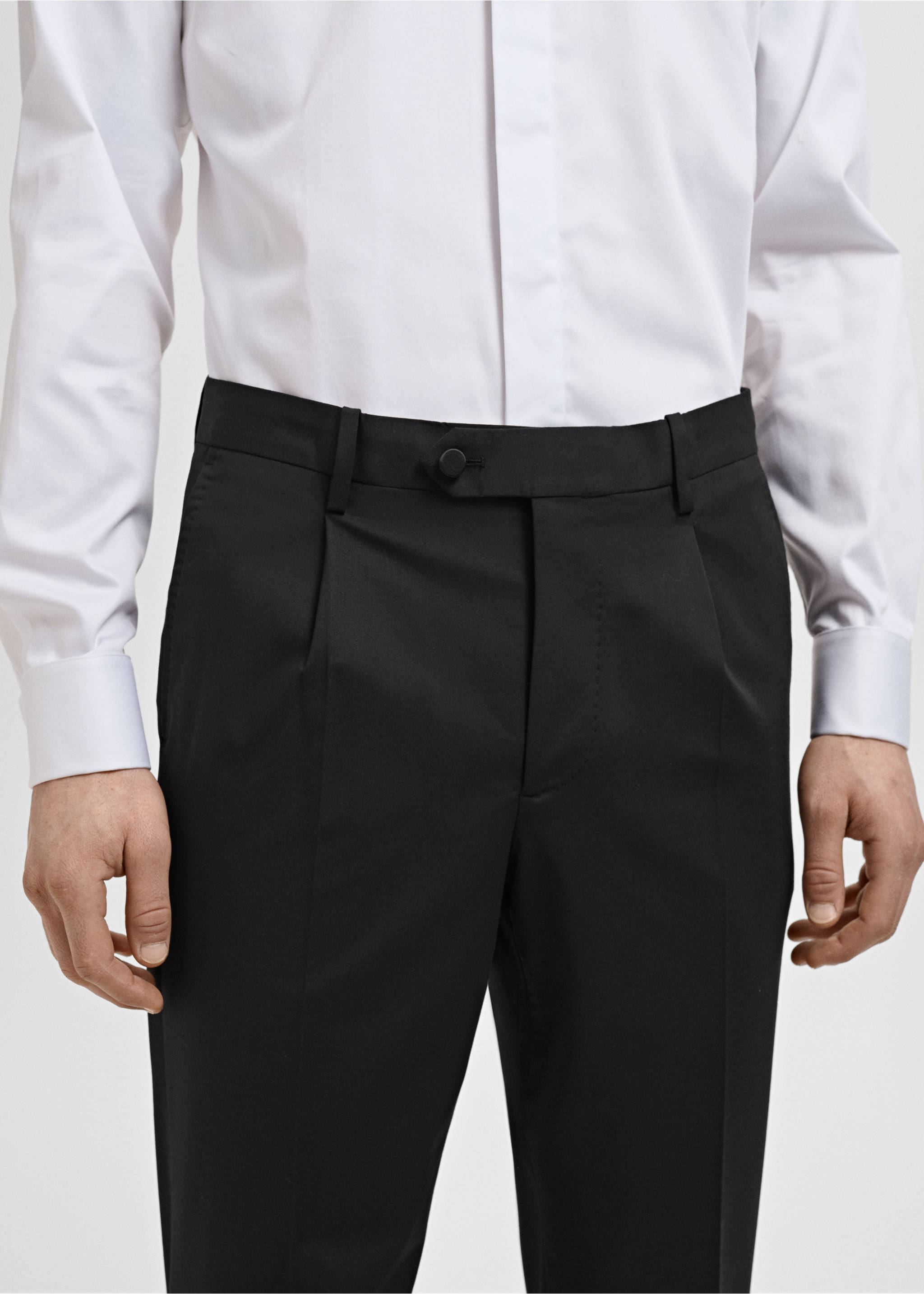 Rette dressbukser - Artikkeldetalj 1, Svart. Ref: 87017893-00.