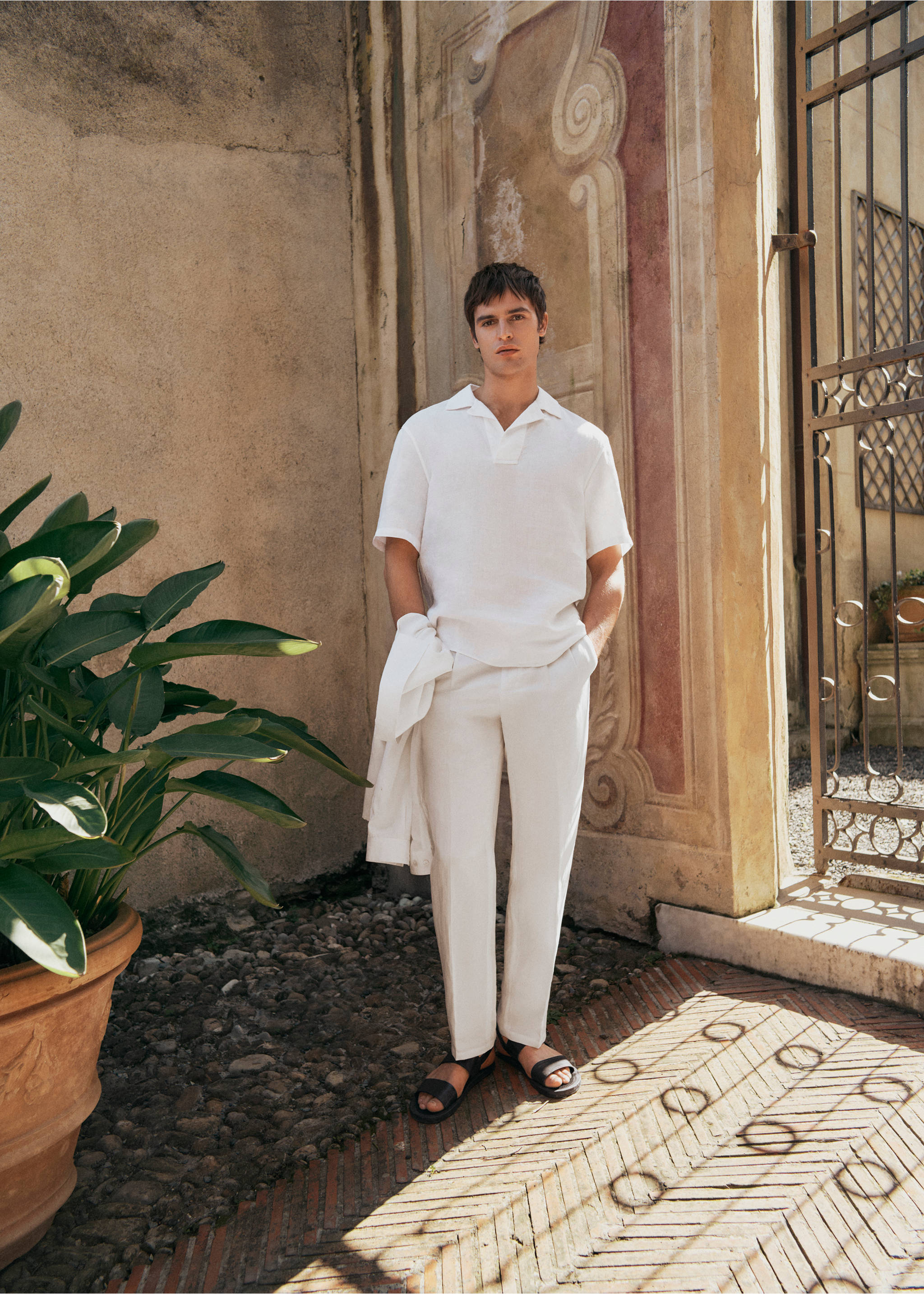 Linen-blend pleated trousers - Details of the article 9, Off White. Ref: 87017895-00.
