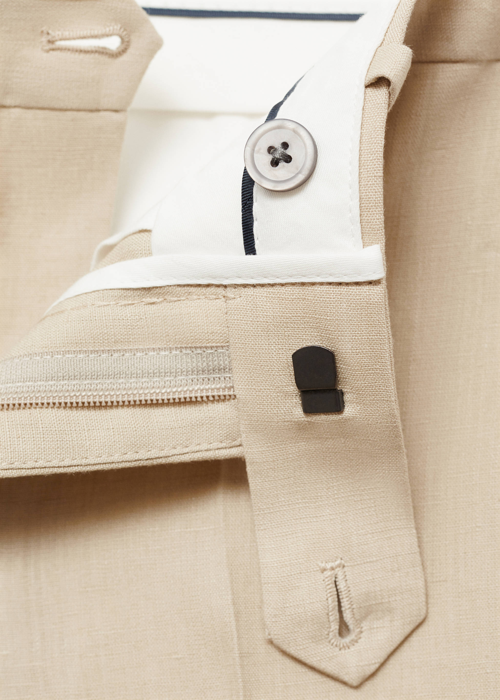 Slim-fit 100% linen trousers - Details of the article 0