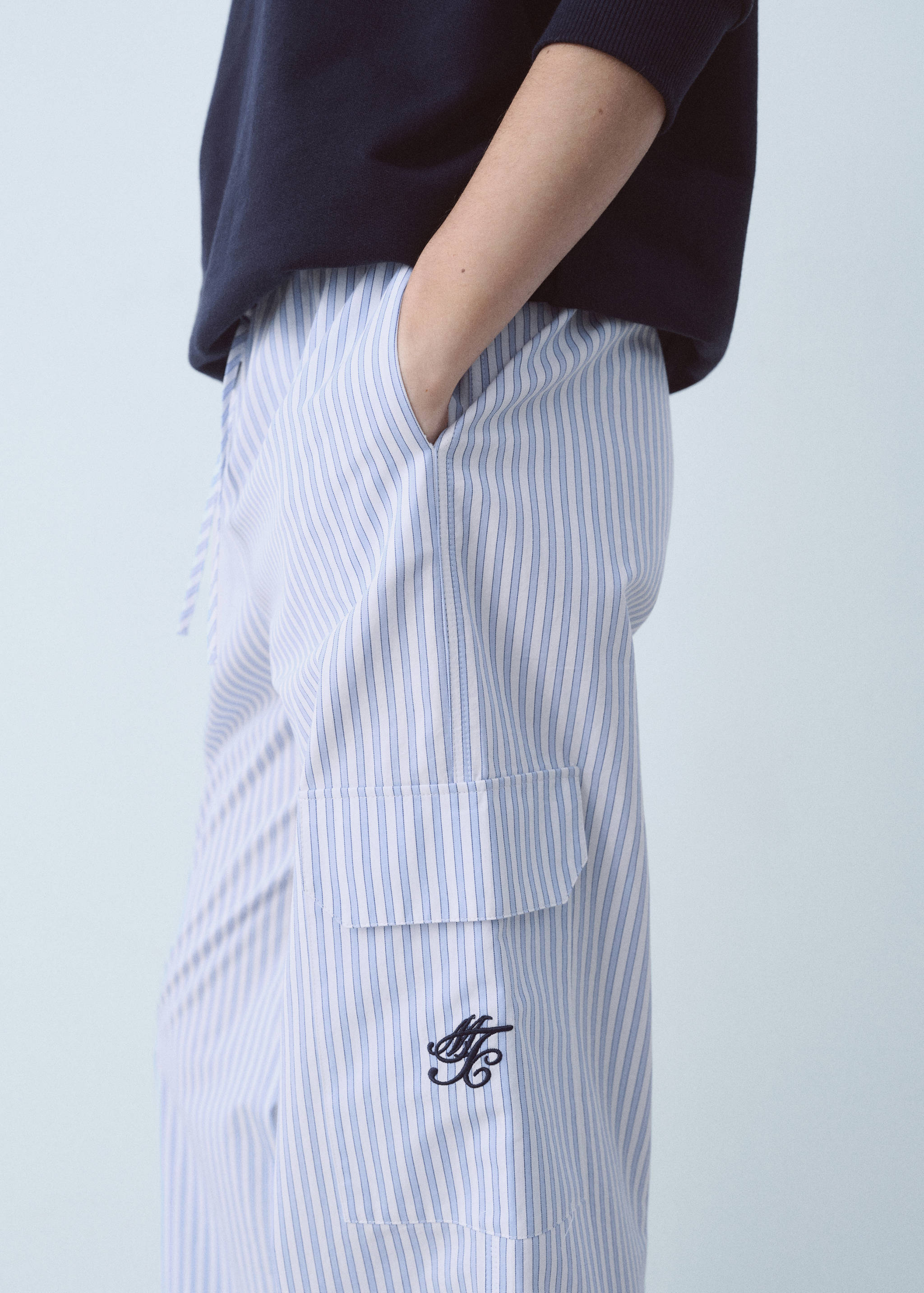 Pantalon en popeline rayée avec poches - Détail de l'article 3