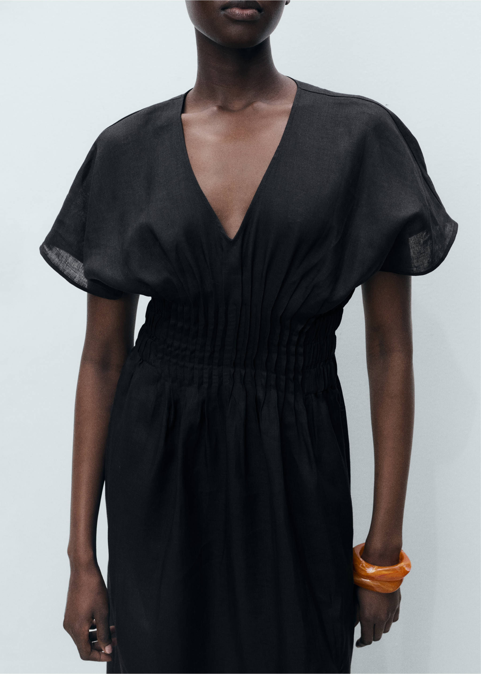 Vestido largo lino panel fruncido - Detalle del artículo 6, Negro. Ref: 87018645-00.